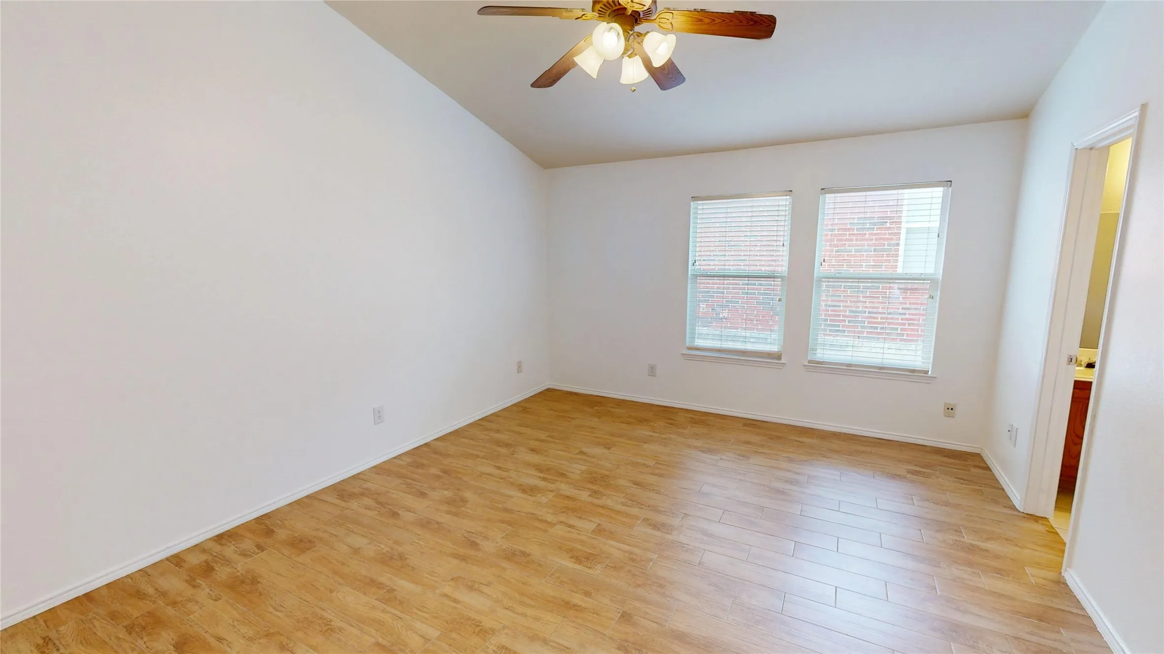 Single Family Residence For Sale in Collin County , 1545 Outerbridge Drive, Allen, Texas 75002, 3 Bedroom, 2 Bathroom, 2 Garage spaces, 1,741 Sqft, built in 2003, mls#21369436, Real Estate Agent in Allen, Homes For Sale in Collin county, Homes For Sale in Allen, Realtor in Allen Texas, Real Estate Brokerage Independent Realty Texas, Luminita Cordes Realtor
