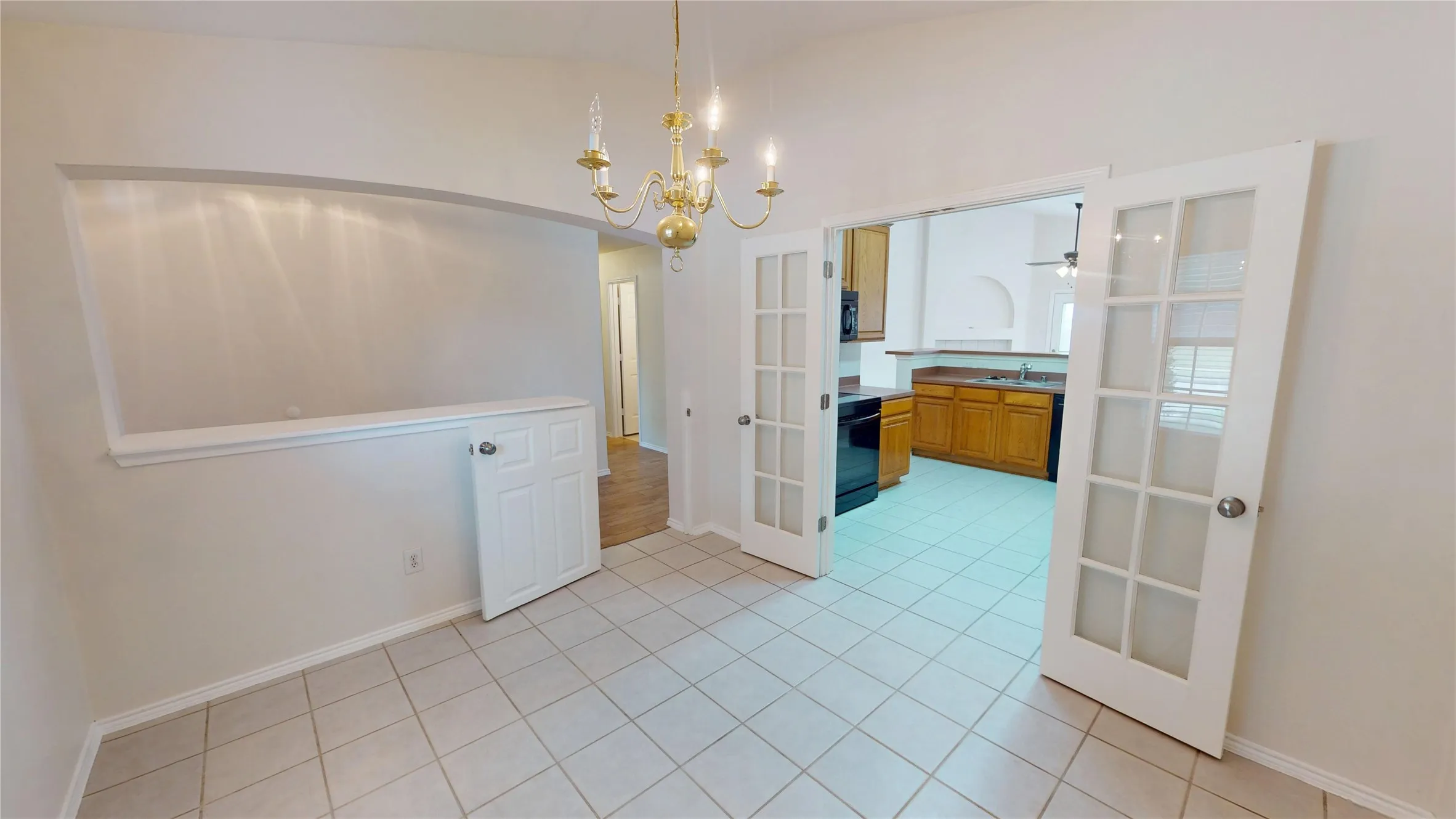Single Family Residence For Sale in Collin County , 1545 Outerbridge Drive, Allen, Texas 75002, 3 Bedroom, 2 Bathroom, 2 Garage spaces, 1,741 Sqft, built in 2003, mls#21369436, Real Estate Agent in Allen, Homes For Sale in Collin county, Homes For Sale in Allen, Realtor in Allen Texas, Real Estate Brokerage Independent Realty Texas, Luminita Cordes Realtor