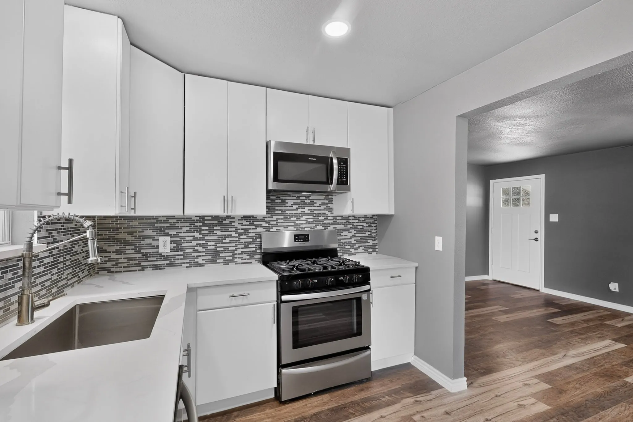 Single Family Residence For Sale in Hunt County , 6138 W Interstate 30, Royse City, Texas 75189, 2 Bedroom, 1 Bathroom, 2 Garage spaces, 792 Sqft, built in 1978, mls#21369192, Real Estate Agent in Royse City, Homes For Sale in Hunt county, Homes For Sale in Royse City, Realtor in Royse City Texas, Real Estate Brokerage Independent Realty Texas, Luminita Cordes Realtor