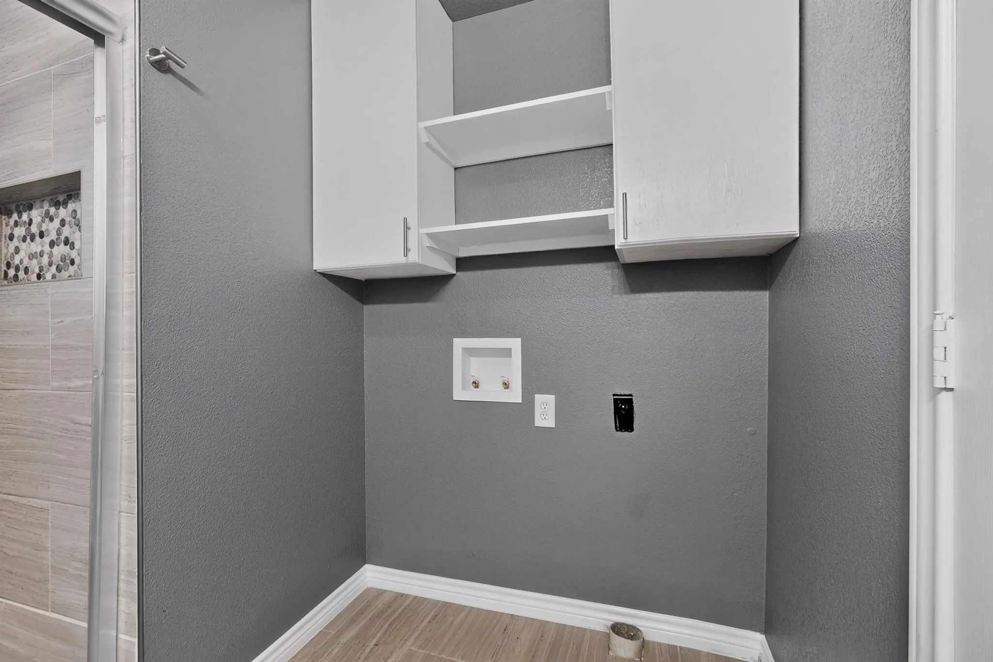Single Family Residence For Sale in Hunt County , 6138 W Interstate 30, Royse City, Texas 75189, 2 Bedroom, 1 Bathroom, 2 Garage spaces, 792 Sqft, built in 1978, mls#21369192, Real Estate Agent in Royse City, Homes For Sale in Hunt county, Homes For Sale in Royse City, Realtor in Royse City Texas, Real Estate Brokerage Independent Realty Texas, Luminita Cordes Realtor