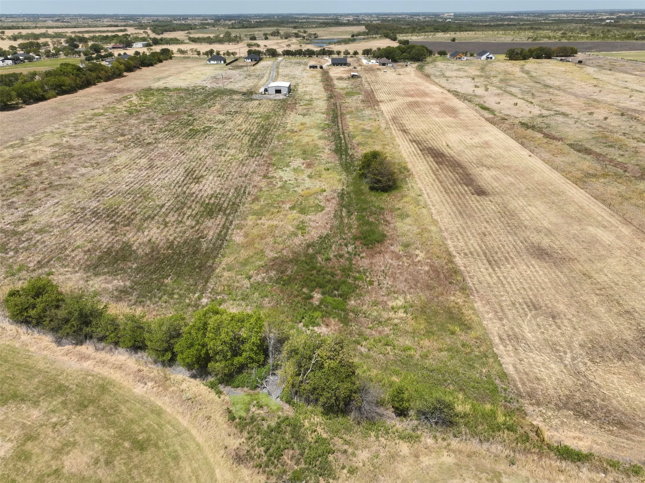 Single Family Residence For Sale in Ellis County , 770 Section House Road, Ennis, Texas 75119, 4 Bedroom, 3 Bathroom, Garage spaces, 1,845 Sqft, built in 2024, mls#21370667, Real Estate Agent in Ennis, Homes For Sale in Ellis county, Homes For Sale in Ennis, Realtor in Ennis Texas, Real Estate Brokerage Independent Realty Texas, Luminita Cordes Realtor