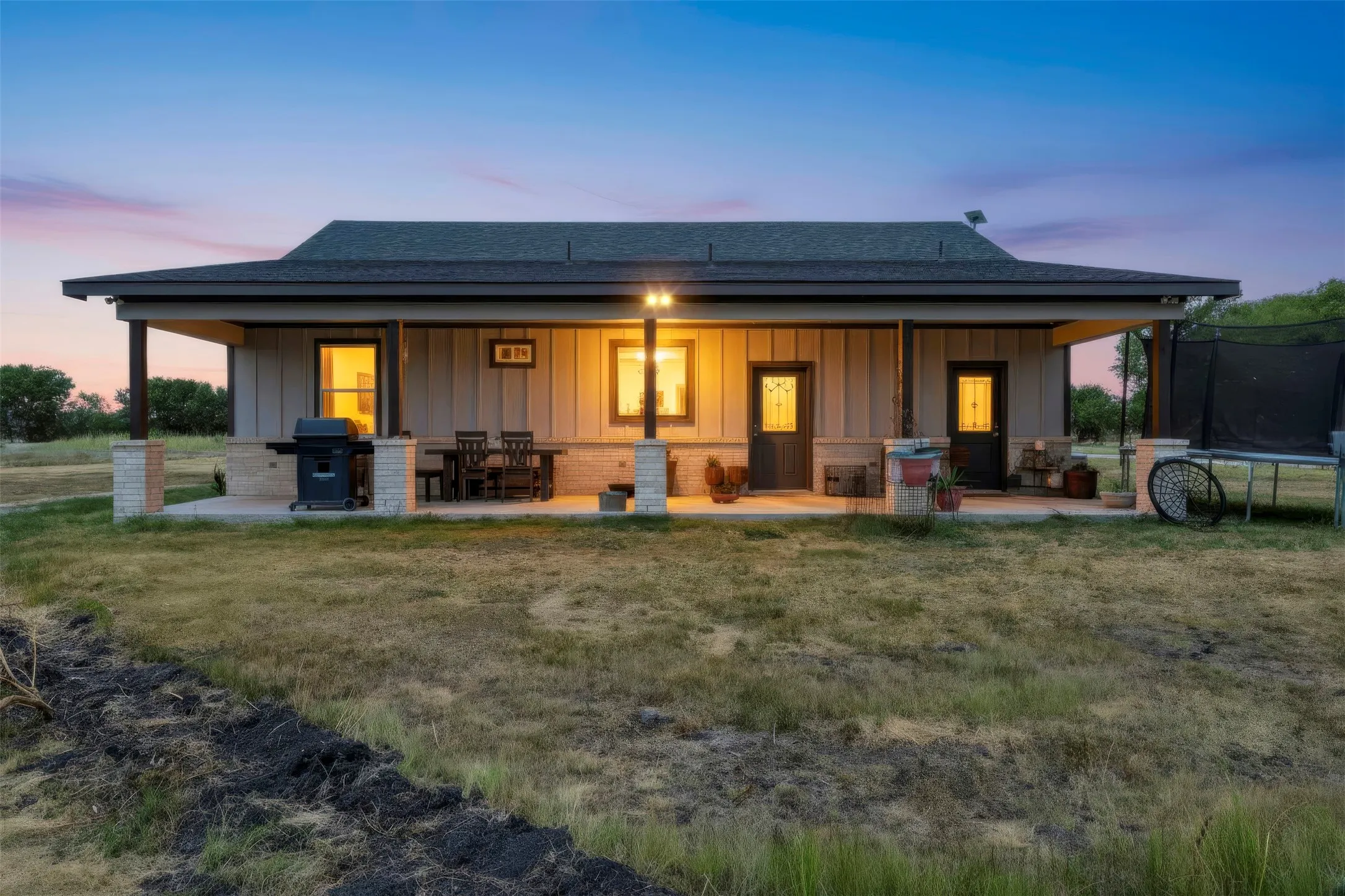 Single Family Residence For Sale in Ellis County , 770 Section House Road, Ennis, Texas 75119, 4 Bedroom, 3 Bathroom, Garage spaces, 1,845 Sqft, built in 2024, mls#21370667, Real Estate Agent in Ennis, Homes For Sale in Ellis county, Homes For Sale in Ennis, Realtor in Ennis Texas, Real Estate Brokerage Independent Realty Texas, Luminita Cordes Realtor