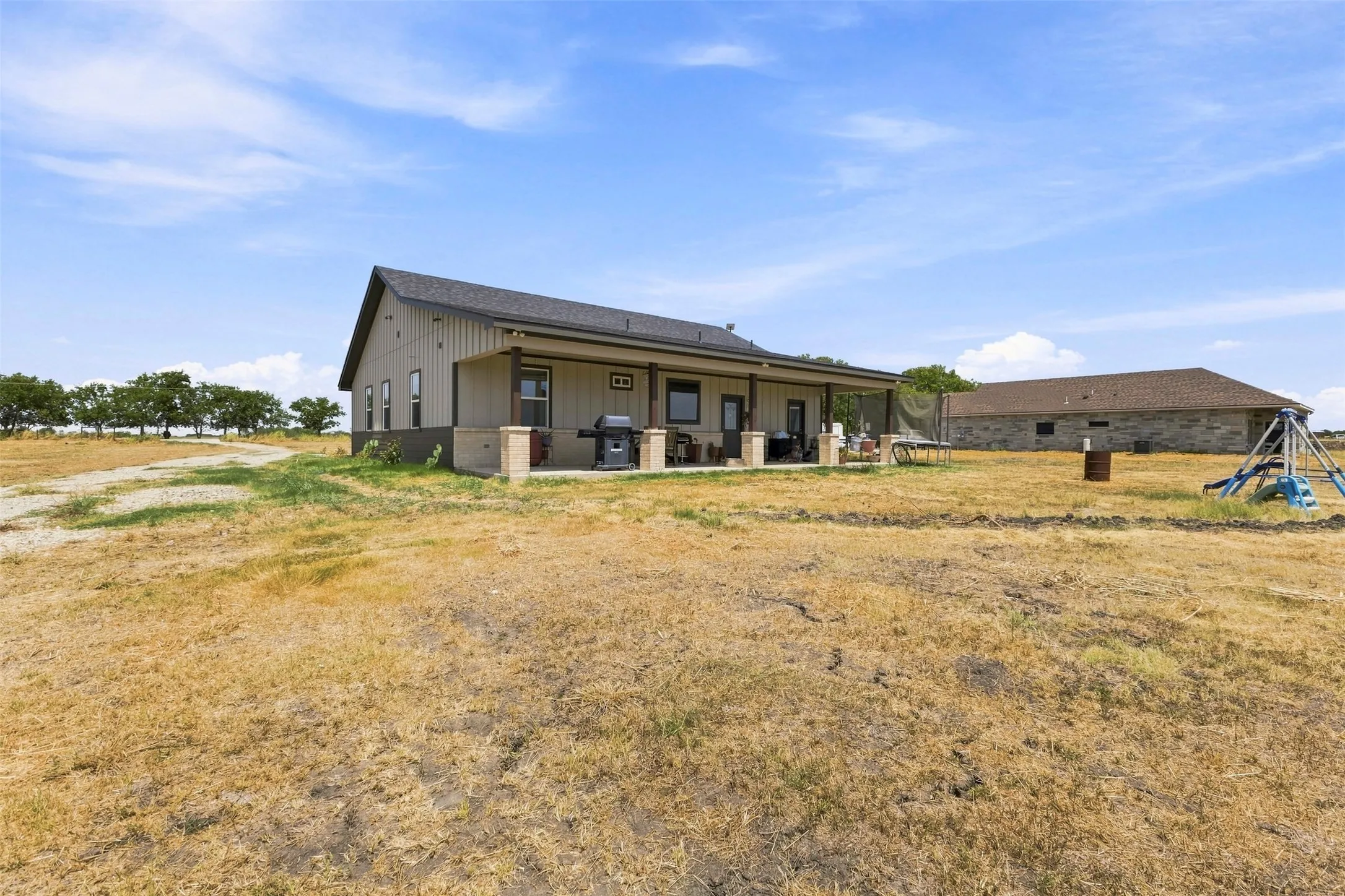 Single Family Residence For Sale in Ellis County , 770 Section House Road, Ennis, Texas 75119, 4 Bedroom, 3 Bathroom, Garage spaces, 1,845 Sqft, built in 2024, mls#21370667, Real Estate Agent in Ennis, Homes For Sale in Ellis county, Homes For Sale in Ennis, Realtor in Ennis Texas, Real Estate Brokerage Independent Realty Texas, Luminita Cordes Realtor