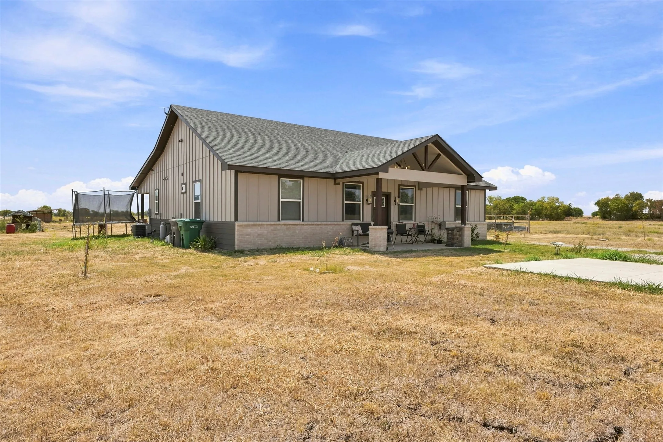Single Family Residence For Sale in Ellis County , 770 Section House Road, Ennis, Texas 75119, 4 Bedroom, 3 Bathroom, Garage spaces, 1,845 Sqft, built in 2024, mls#21370667, Real Estate Agent in Ennis, Homes For Sale in Ellis county, Homes For Sale in Ennis, Realtor in Ennis Texas, Real Estate Brokerage Independent Realty Texas, Luminita Cordes Realtor