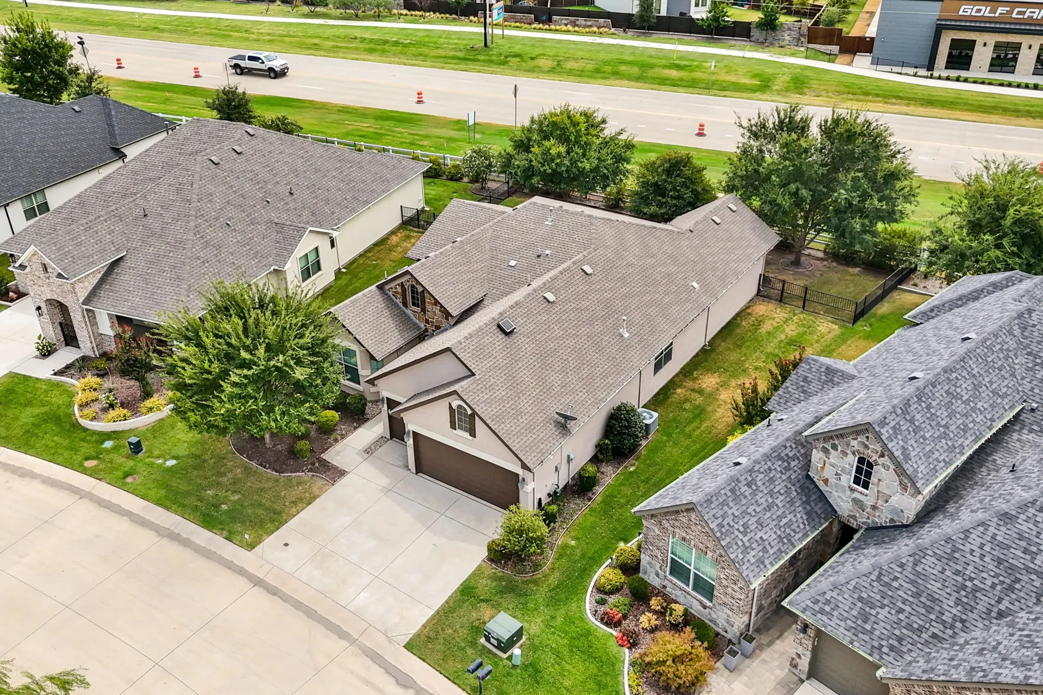Single Family Residence For Sale in Denton County , 10224 Lindenwood Trail, Denton, Texas 76207, 3 Bedroom, 3 Bathroom, 3 Garage spaces, 1,883 Sqft, built in 2017, mls#21369751, Real Estate Agent in Denton, Homes For Sale in Denton county, Homes For Sale in Denton, Realtor in Denton Texas, Real Estate Brokerage Independent Realty Texas, Luminita Cordes Realtor