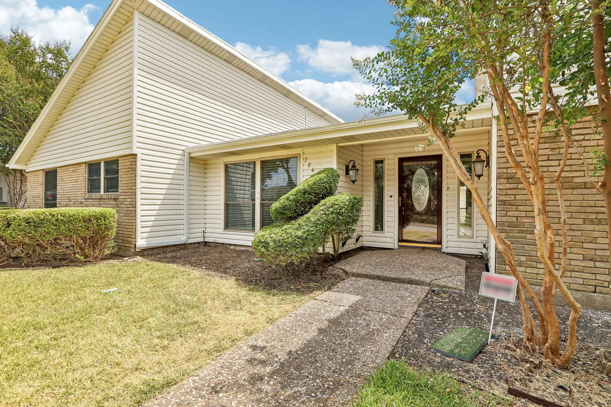Single Family Residence For Sale in Collin County , 2840 Meadowbrook Drive, Plano, Texas 75075, 4 Bedroom, 3 Bathroom, 2 Garage spaces, 2,943 Sqft, built in 1974, mls#21368890, Real Estate Agent in Plano, Homes For Sale in Collin county, Homes For Sale in Plano, Realtor in Plano Texas, Real Estate Brokerage Independent Realty Texas, Luminita Cordes Realtor