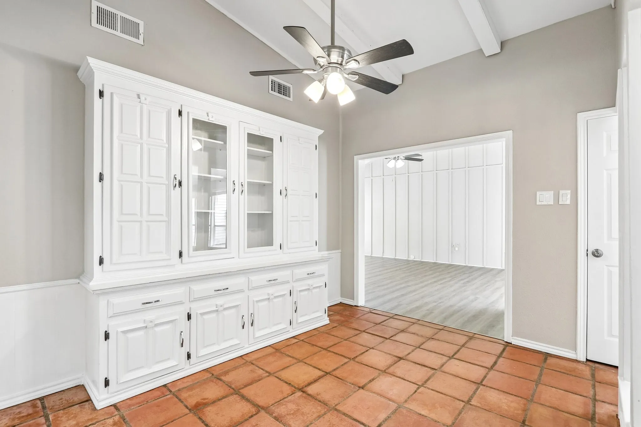 Single Family Residence For Sale in Collin County , 2840 Meadowbrook Drive, Plano, Texas 75075, 4 Bedroom, 3 Bathroom, 2 Garage spaces, 2,943 Sqft, built in 1974, mls#21368890, Real Estate Agent in Plano, Homes For Sale in Collin county, Homes For Sale in Plano, Realtor in Plano Texas, Real Estate Brokerage Independent Realty Texas, Luminita Cordes Realtor