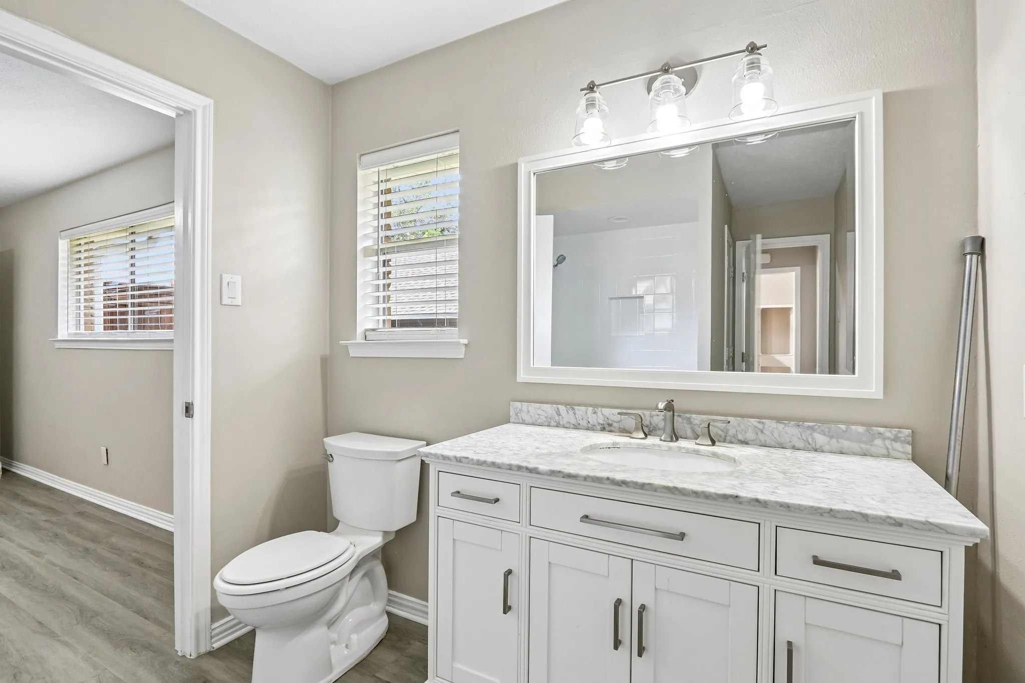 Single Family Residence For Sale in Collin County , 2840 Meadowbrook Drive, Plano, Texas 75075, 4 Bedroom, 3 Bathroom, 2 Garage spaces, 2,943 Sqft, built in 1974, mls#21368890, Real Estate Agent in Plano, Homes For Sale in Collin county, Homes For Sale in Plano, Realtor in Plano Texas, Real Estate Brokerage Independent Realty Texas, Luminita Cordes Realtor