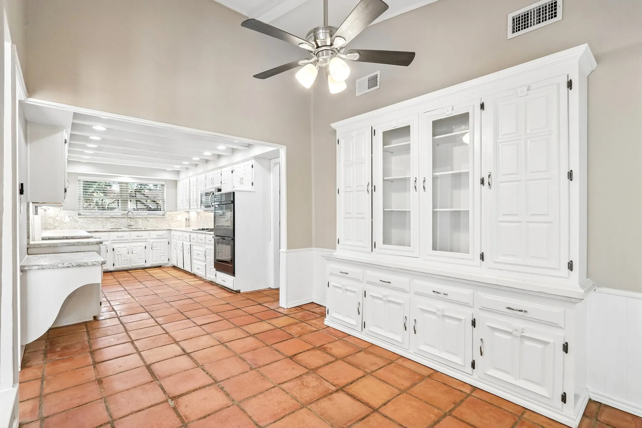 Single Family Residence For Sale in Collin County , 2840 Meadowbrook Drive, Plano, Texas 75075, 4 Bedroom, 3 Bathroom, 2 Garage spaces, 2,943 Sqft, built in 1974, mls#21368890, Real Estate Agent in Plano, Homes For Sale in Collin county, Homes For Sale in Plano, Realtor in Plano Texas, Real Estate Brokerage Independent Realty Texas, Luminita Cordes Realtor