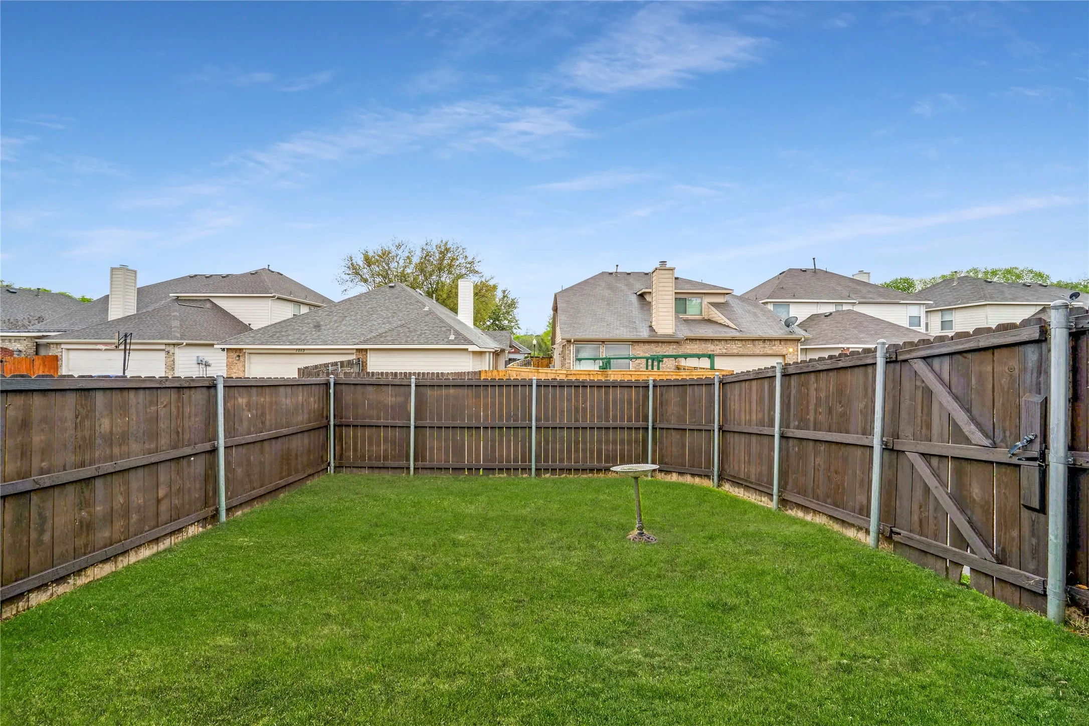 Single Family Residence For Rent in Collin County , 2509 N Brook Drive, Mc Kinney, Texas 75072, 3 Bedroom, 2 Bathroom, 2 Garage spaces, 1,594 Sqft, built in 2001, mls#21370686, Real Estate Agent in Mc Kinney, Homes For Rent in Collin county, Homes For Rent in Mc Kinney, Realtor in Mc Kinney Texas, Real Estate Brokerage Independent Realty Texas, Luminita Cordes Realtor
