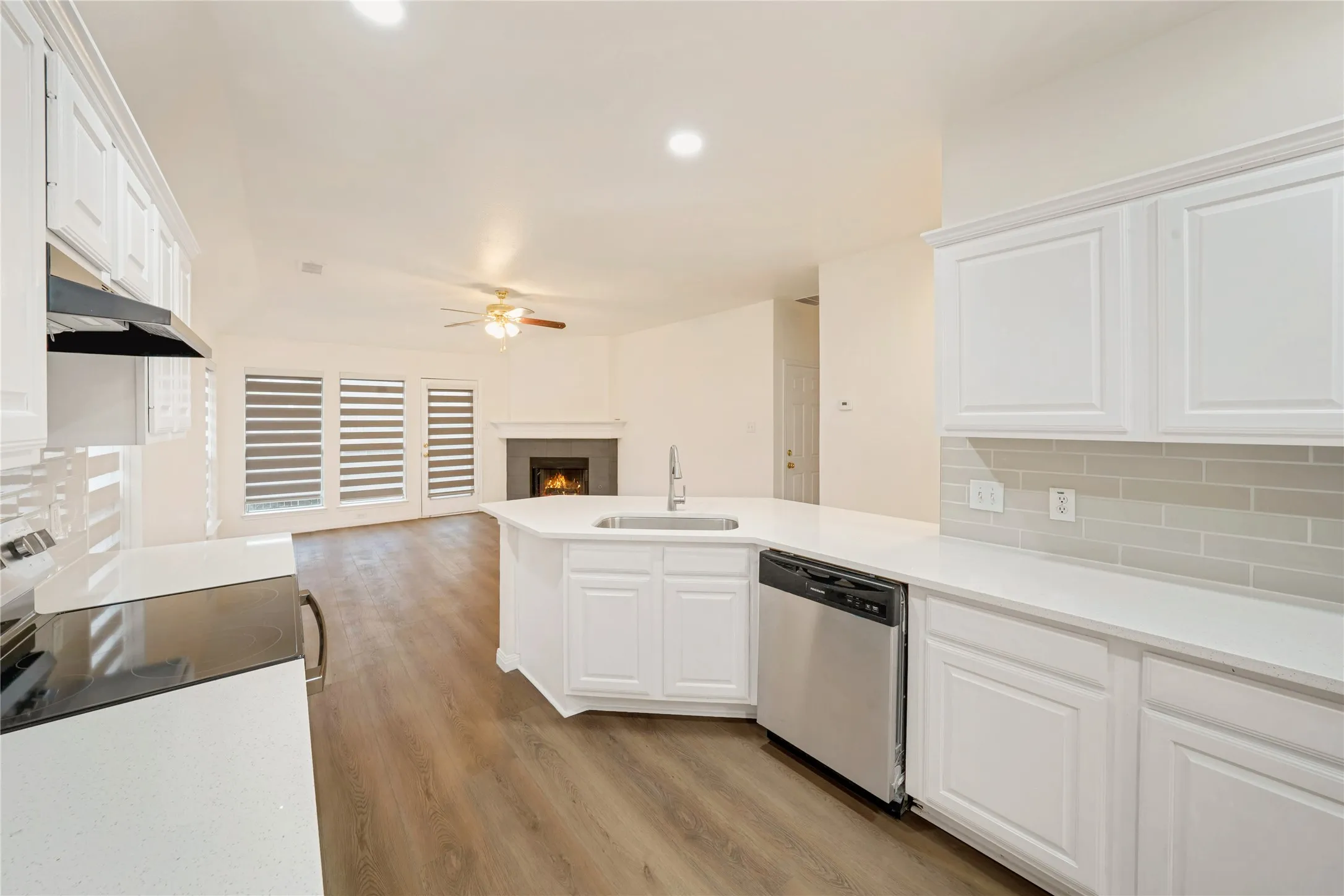 Single Family Residence For Rent in Collin County , 2509 N Brook Drive, Mc Kinney, Texas 75072, 3 Bedroom, 2 Bathroom, 2 Garage spaces, 1,594 Sqft, built in 2001, mls#21370686, Real Estate Agent in Mc Kinney, Homes For Rent in Collin county, Homes For Rent in Mc Kinney, Realtor in Mc Kinney Texas, Real Estate Brokerage Independent Realty Texas, Luminita Cordes Realtor