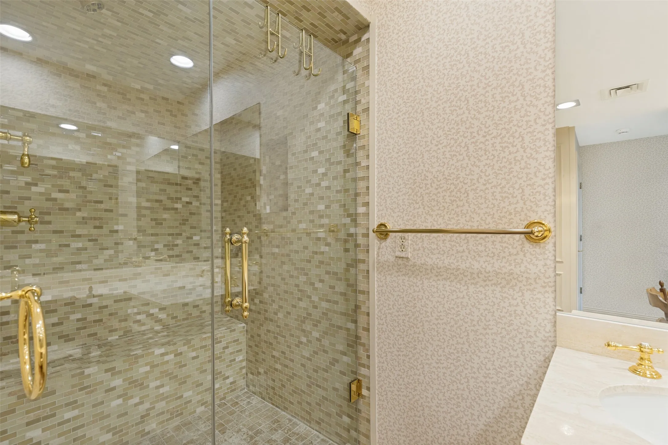 Large Walk in shower