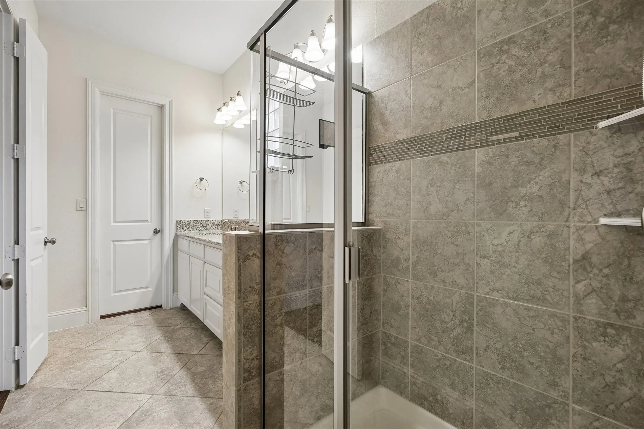 Single Family Residence For Sale in Dallas County , 779 Cameron Court, Coppell, Texas 75019, 3 Bedroom, 4 Bathroom, 2 Garage spaces, 2,496 Sqft, built in 2014, mls#21367312, Real Estate Agent in Coppell, Homes For Sale in Dallas county, Homes For Sale in Coppell, Realtor in Coppell Texas, Real Estate Brokerage Independent Realty Texas, Luminita Cordes Realtor