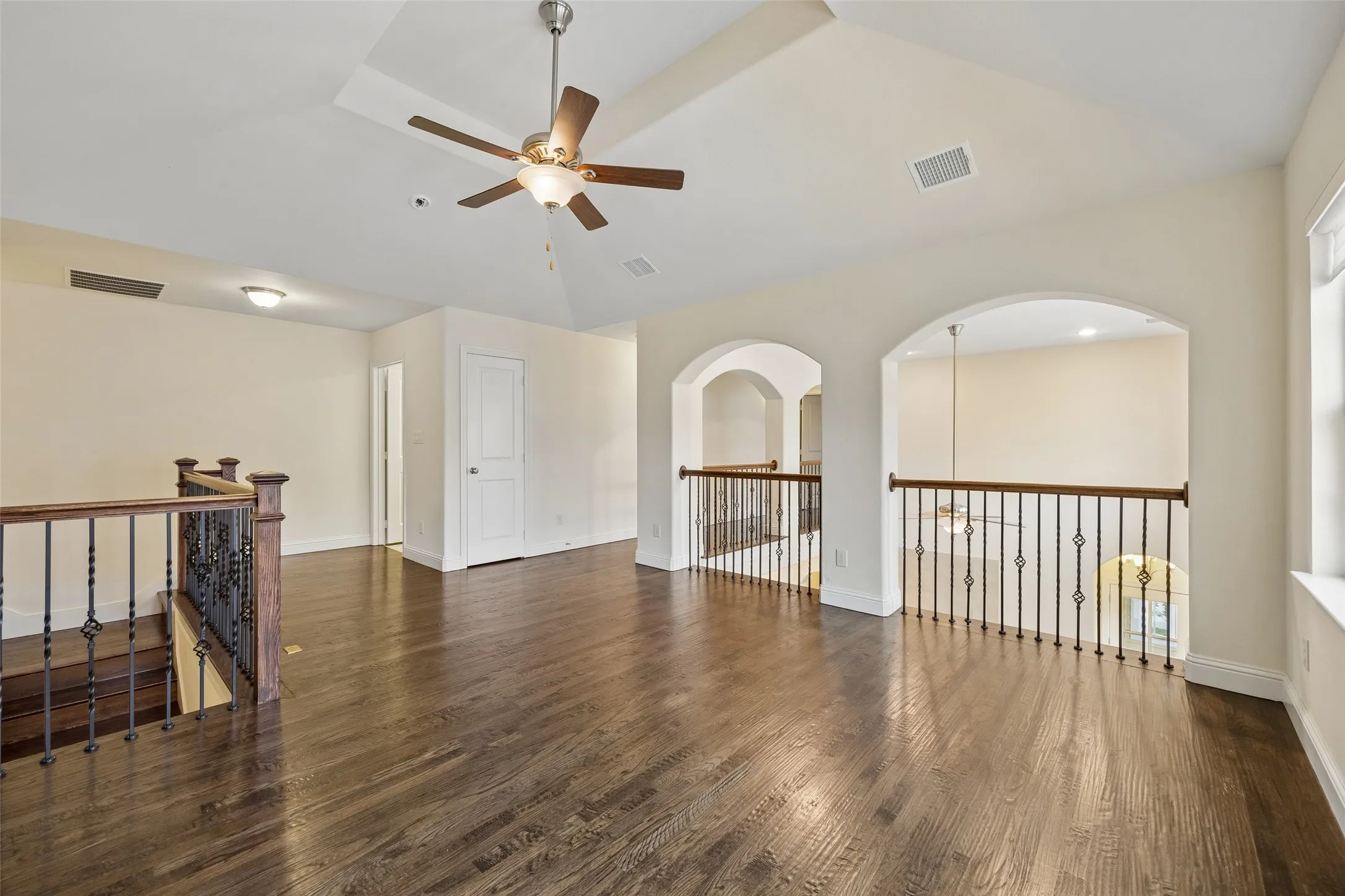 Single Family Residence For Sale in Dallas County , 779 Cameron Court, Coppell, Texas 75019, 3 Bedroom, 4 Bathroom, 2 Garage spaces, 2,496 Sqft, built in 2014, mls#21367312, Real Estate Agent in Coppell, Homes For Sale in Dallas county, Homes For Sale in Coppell, Realtor in Coppell Texas, Real Estate Brokerage Independent Realty Texas, Luminita Cordes Realtor