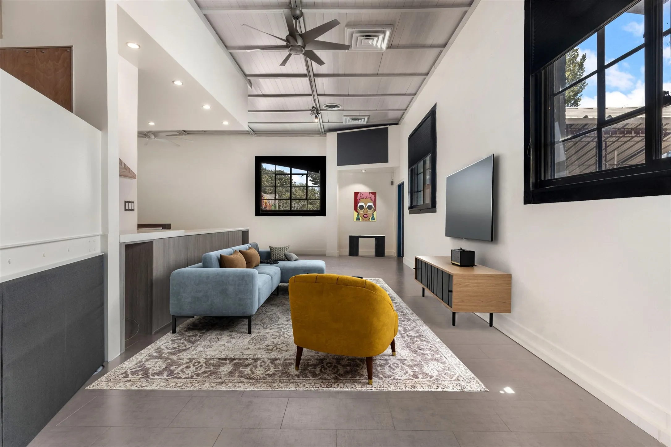 Condominium For Sale in Dallas County , 215 N Walton Street 9 & 11, Dallas, Texas 75226, 1 Bedroom, 1 Bathroom, Garage spaces, 1,494 Sqft, built in 1957, mls#21370826, Real Estate Agent in Dallas, Homes For Sale in Dallas county, Homes For Sale in Dallas, Realtor in Dallas Texas, Real Estate Brokerage Independent Realty Texas, Luminita Cordes Realtor