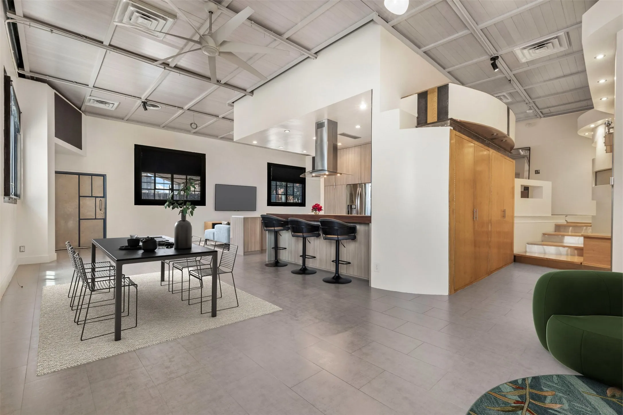 Condominium For Sale in Dallas County , 215 N Walton Street 9 & 11, Dallas, Texas 75226, 1 Bedroom, 1 Bathroom, Garage spaces, 1,494 Sqft, built in 1957, mls#21370826, Real Estate Agent in Dallas, Homes For Sale in Dallas county, Homes For Sale in Dallas, Realtor in Dallas Texas, Real Estate Brokerage Independent Realty Texas, Luminita Cordes Realtor
