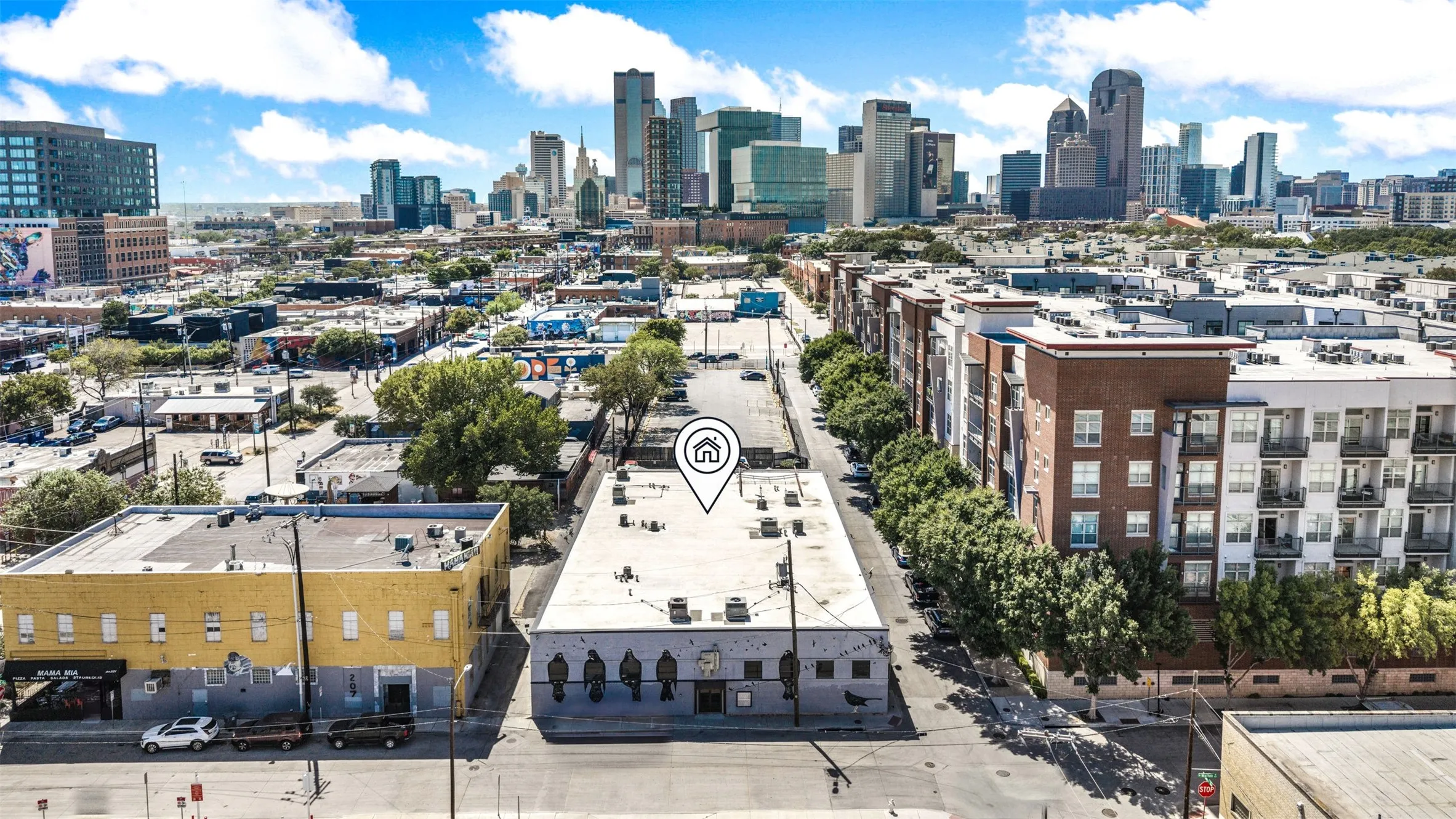 Condominium For Sale in Dallas County , 215 N Walton Street 9 & 11, Dallas, Texas 75226, 1 Bedroom, 1 Bathroom, Garage spaces, 1,494 Sqft, built in 1957, mls#21370826, Real Estate Agent in Dallas, Homes For Sale in Dallas county, Homes For Sale in Dallas, Realtor in Dallas Texas, Real Estate Brokerage Independent Realty Texas, Luminita Cordes Realtor