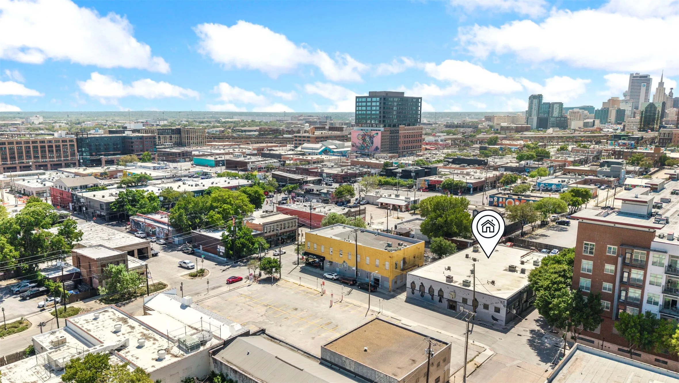 Condominium For Sale in Dallas County , 215 N Walton Street 9 & 11, Dallas, Texas 75226, 1 Bedroom, 1 Bathroom, Garage spaces, 1,494 Sqft, built in 1957, mls#21370826, Real Estate Agent in Dallas, Homes For Sale in Dallas county, Homes For Sale in Dallas, Realtor in Dallas Texas, Real Estate Brokerage Independent Realty Texas, Luminita Cordes Realtor