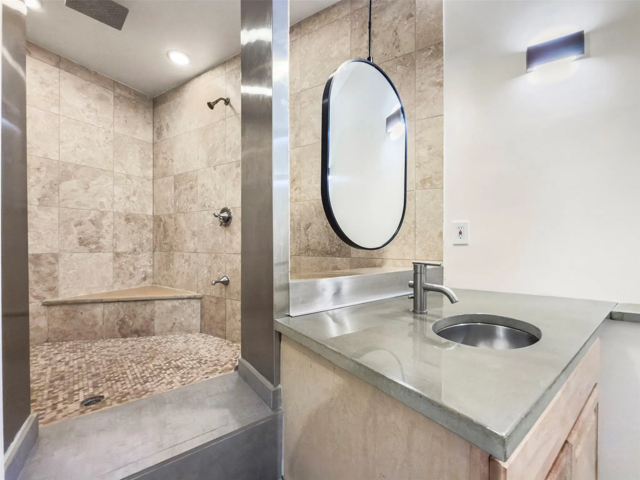 Condominium For Sale in Dallas County , 215 N Walton Street 9 & 11, Dallas, Texas 75226, 1 Bedroom, 1 Bathroom, Garage spaces, 1,494 Sqft, built in 1957, mls#21370826, Real Estate Agent in Dallas, Homes For Sale in Dallas county, Homes For Sale in Dallas, Realtor in Dallas Texas, Real Estate Brokerage Independent Realty Texas, Luminita Cordes Realtor