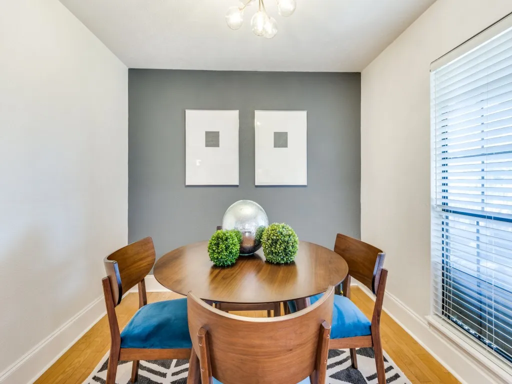 Single Family Residence For Rent in Tarrant County , 305 Westover Drive, Euless, Texas 76039, 3 Bedroom, 2 Bathroom, 2 Garage spaces, 1,528 Sqft, built in 1983, mls#21371292, Real Estate Agent in Euless, Homes For Rent in Tarrant county, Homes For Rent in Euless, Realtor in Euless Texas, Real Estate Brokerage Independent Realty Texas, Luminita Cordes Realtor