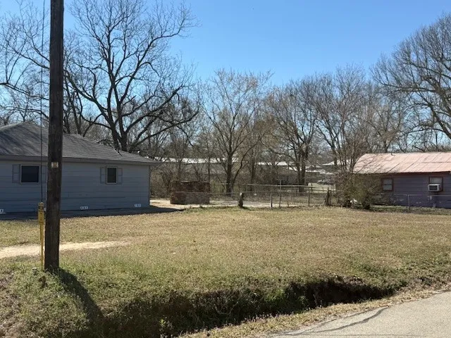 Improved Land For Sale in Lamar County , 1481 NE 10, Paris, Texas 75460, 0, 0, Garage spaces, 0 Sqft, built in 0, mls#21371316, Real Estate Agent in Paris, Homes For Sale in Lamar county, Homes For Sale in Paris, Realtor in Paris Texas, Real Estate Brokerage Independent Realty Texas, Luminita Cordes Realtor