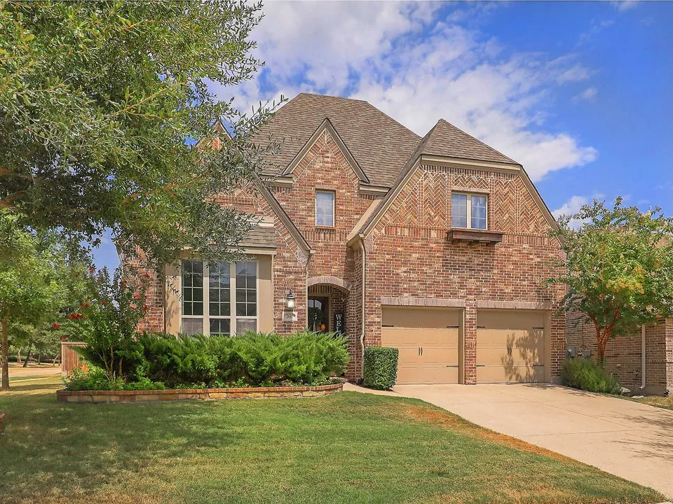 Single Family Residence For Sale in Collin County , 2601 Patriot Drive, Melissa, Texas 75454, 3 Bedroom, 3 Bathroom, 2 Garage spaces, 2,742 Sqft, built in 2014, mls#21367829, Real Estate Agent in Melissa, Homes For Sale in Collin county, Homes For Sale in Melissa, Realtor in Melissa Texas, Real Estate Brokerage Independent Realty Texas, Luminita Cordes Realtor