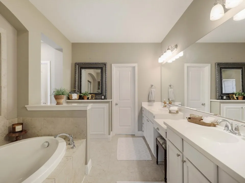 Single Family Residence For Sale in Collin County , 2601 Patriot Drive, Melissa, Texas 75454, 3 Bedroom, 3 Bathroom, 2 Garage spaces, 2,742 Sqft, built in 2014, mls#21367829, Real Estate Agent in Melissa, Homes For Sale in Collin county, Homes For Sale in Melissa, Realtor in Melissa Texas, Real Estate Brokerage Independent Realty Texas, Luminita Cordes Realtor
