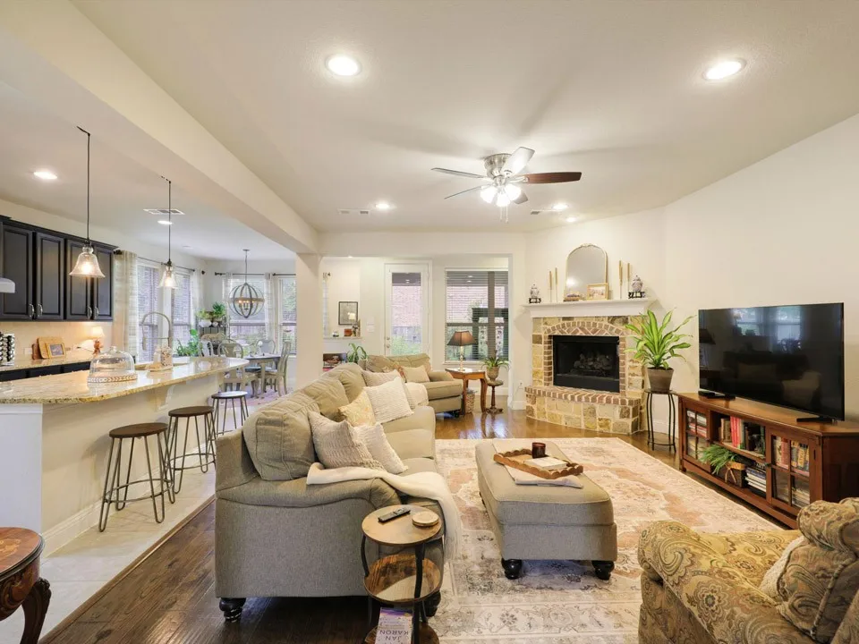 Single Family Residence For Sale in Collin County , 2601 Patriot Drive, Melissa, Texas 75454, 3 Bedroom, 3 Bathroom, 2 Garage spaces, 2,742 Sqft, built in 2014, mls#21367829, Real Estate Agent in Melissa, Homes For Sale in Collin county, Homes For Sale in Melissa, Realtor in Melissa Texas, Real Estate Brokerage Independent Realty Texas, Luminita Cordes Realtor
