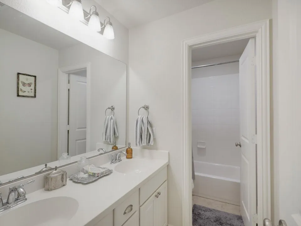 Single Family Residence For Sale in Collin County , 2601 Patriot Drive, Melissa, Texas 75454, 3 Bedroom, 3 Bathroom, 2 Garage spaces, 2,742 Sqft, built in 2014, mls#21367829, Real Estate Agent in Melissa, Homes For Sale in Collin county, Homes For Sale in Melissa, Realtor in Melissa Texas, Real Estate Brokerage Independent Realty Texas, Luminita Cordes Realtor