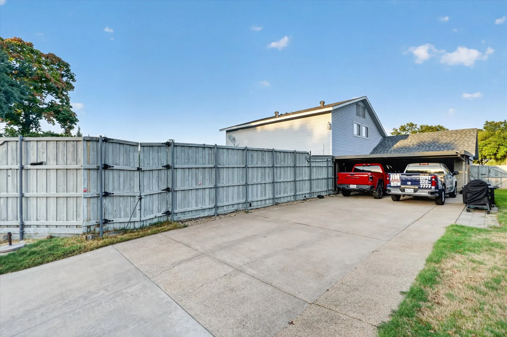 Single Family Residence For Sale in Dallas County , 1513 N Yale Boulevard, Richardson, Texas 75081, 3 Bedroom, 3 Bathroom, 2 Garage spaces, 2,066 Sqft, built in 1972, mls#21369115, Real Estate Agent in Richardson, Homes For Sale in Dallas county, Homes For Sale in Richardson, Realtor in Richardson Texas, Real Estate Brokerage Independent Realty Texas, Luminita Cordes Realtor