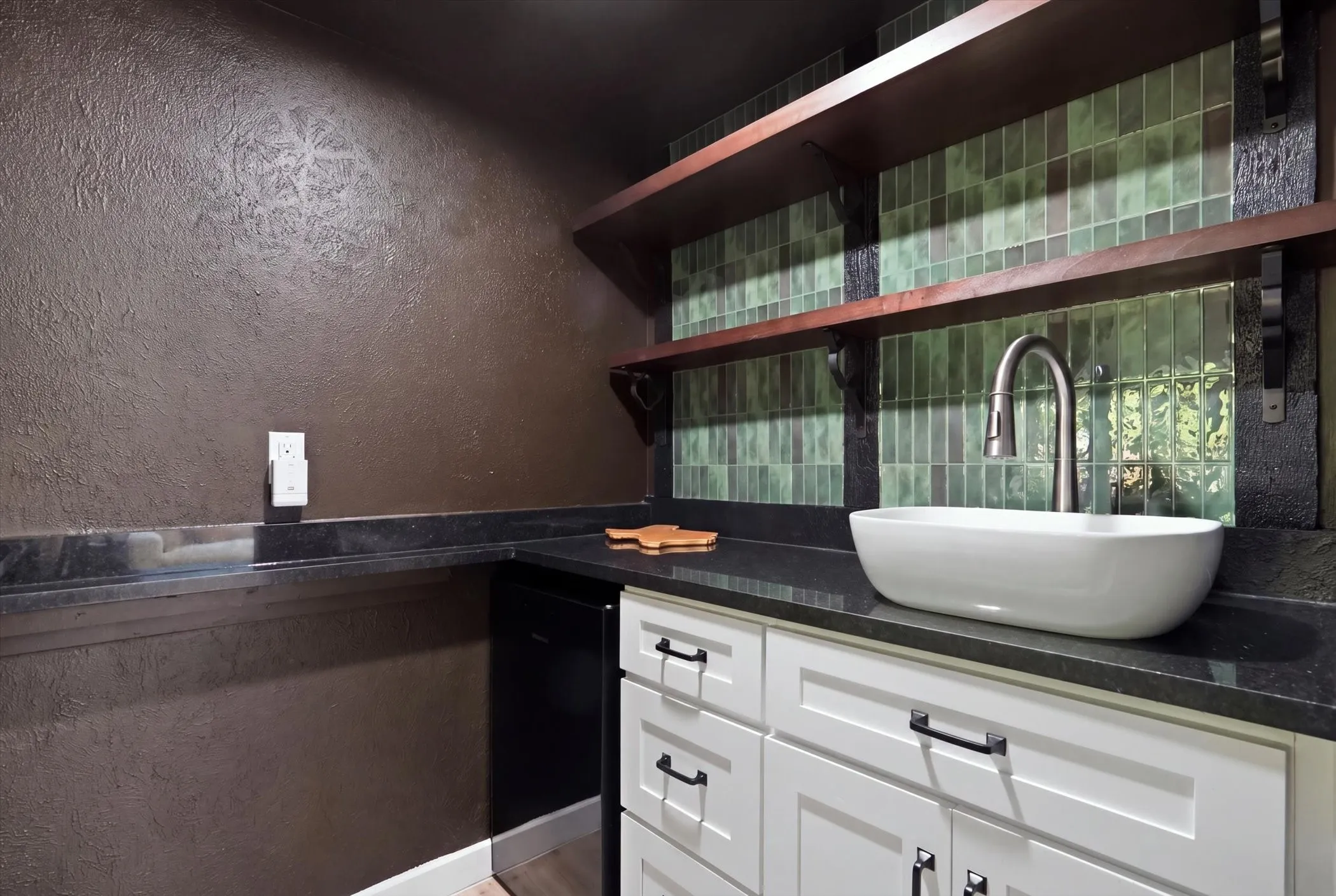 Single Family Residence For Sale in Dallas County , 1513 N Yale Boulevard, Richardson, Texas 75081, 3 Bedroom, 3 Bathroom, 2 Garage spaces, 2,066 Sqft, built in 1972, mls#21369115, Real Estate Agent in Richardson, Homes For Sale in Dallas county, Homes For Sale in Richardson, Realtor in Richardson Texas, Real Estate Brokerage Independent Realty Texas, Luminita Cordes Realtor