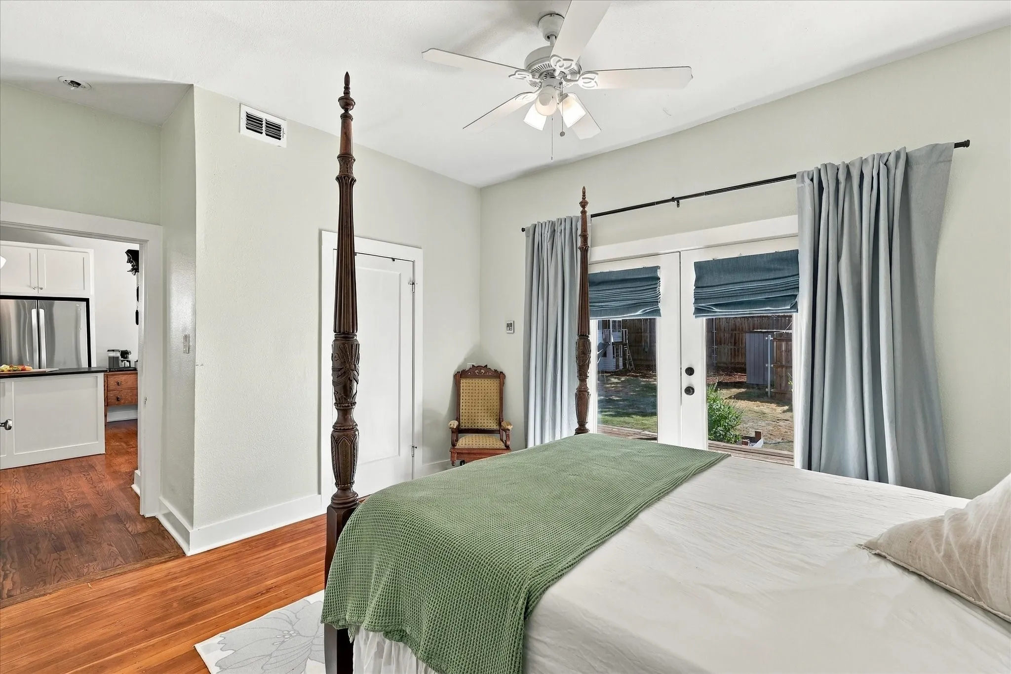 Single Family Residence For Sale in Tarrant County , 1933 Fairmount Avenue, Fort Worth, Texas 76110, 4 Bedroom, 3 Bathroom, Garage spaces, 1,792 Sqft, built in 1920, mls#21371241, Real Estate Agent in Fort Worth, Homes For Sale in Tarrant county, Homes For Sale in Fort Worth, Realtor in Fort Worth Texas, Real Estate Brokerage Independent Realty Texas, Luminita Cordes Realtor