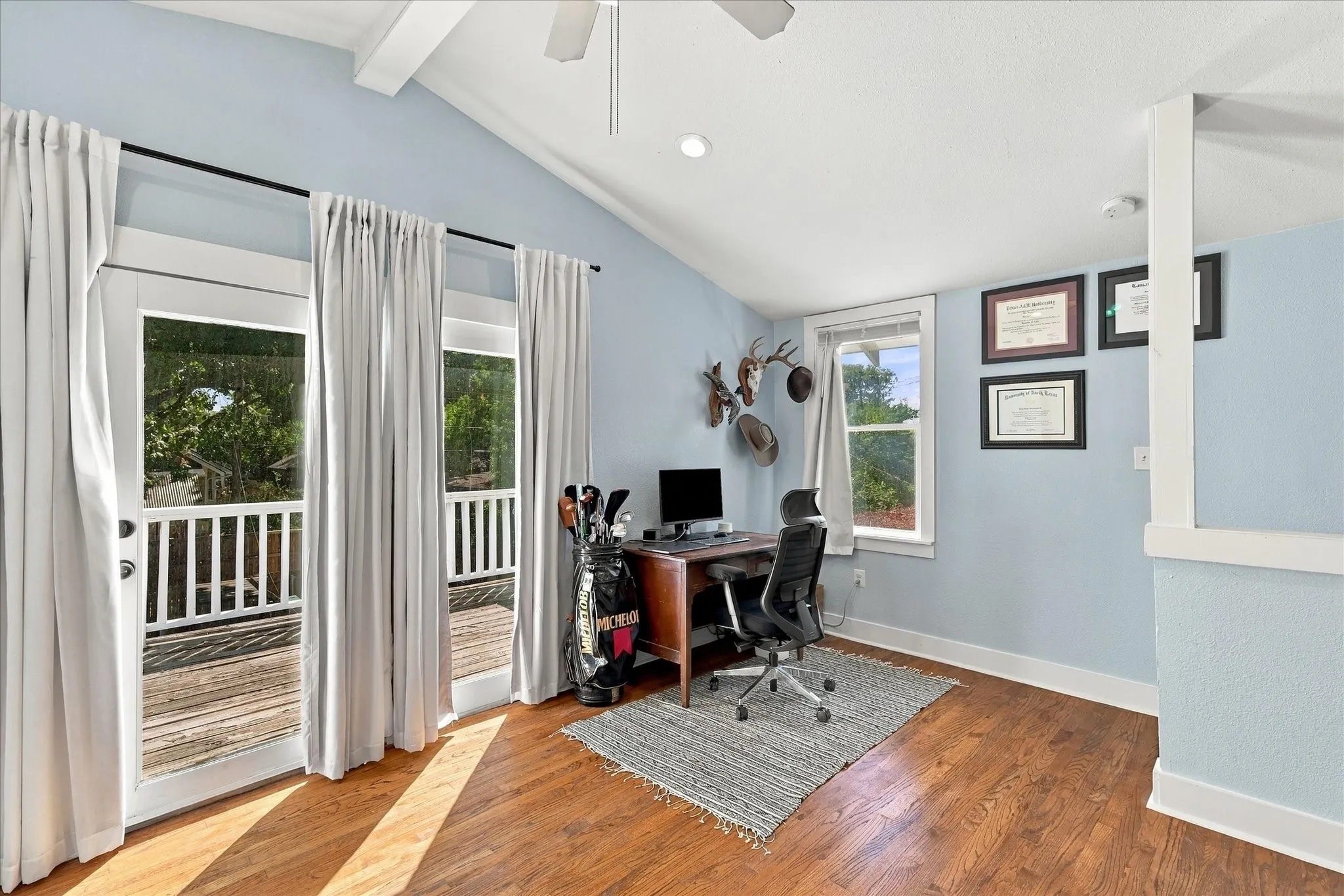 Single Family Residence For Sale in Tarrant County , 1933 Fairmount Avenue, Fort Worth, Texas 76110, 4 Bedroom, 3 Bathroom, Garage spaces, 1,792 Sqft, built in 1920, mls#21371241, Real Estate Agent in Fort Worth, Homes For Sale in Tarrant county, Homes For Sale in Fort Worth, Realtor in Fort Worth Texas, Real Estate Brokerage Independent Realty Texas, Luminita Cordes Realtor