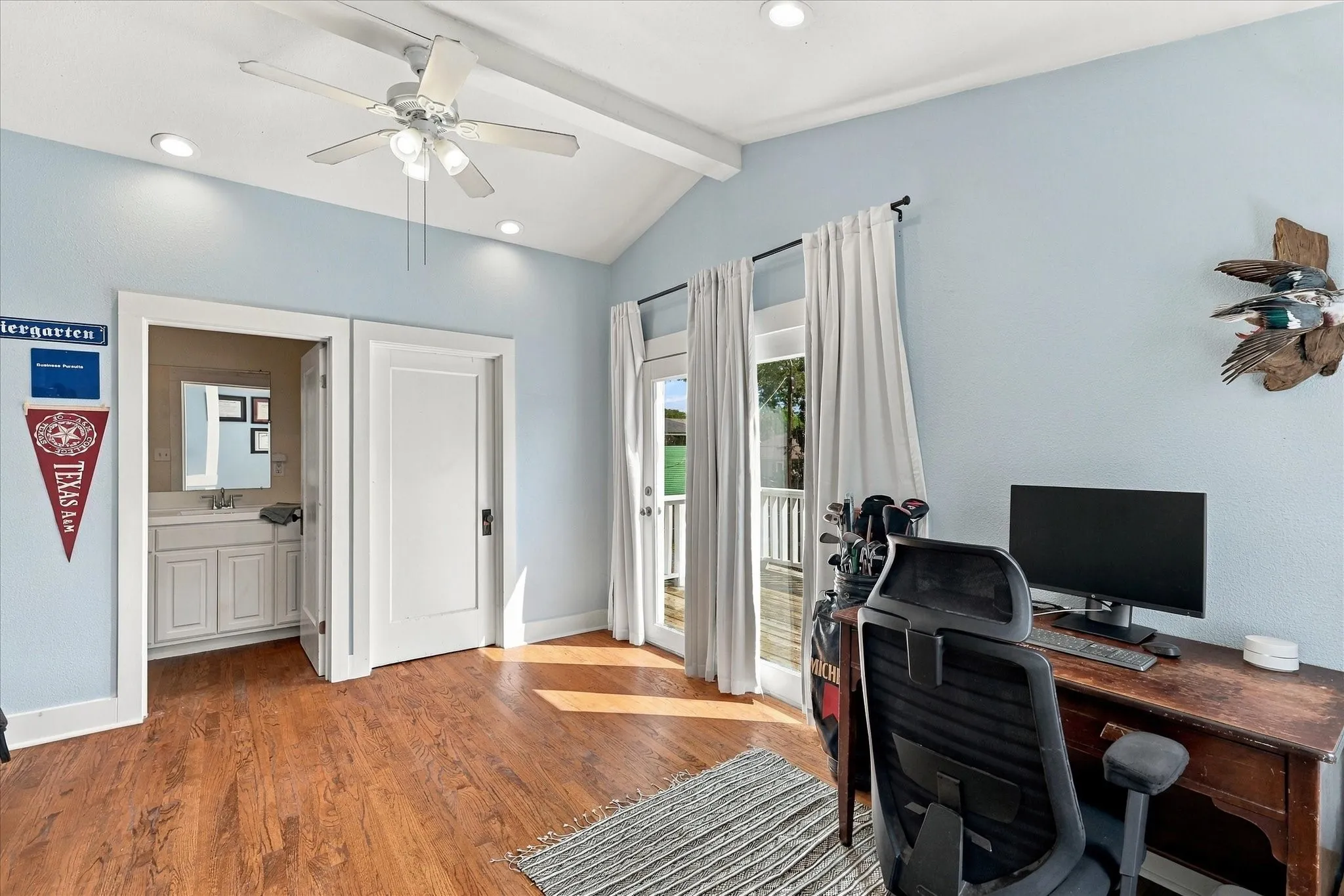 Single Family Residence For Sale in Tarrant County , 1933 Fairmount Avenue, Fort Worth, Texas 76110, 4 Bedroom, 3 Bathroom, Garage spaces, 1,792 Sqft, built in 1920, mls#21371241, Real Estate Agent in Fort Worth, Homes For Sale in Tarrant county, Homes For Sale in Fort Worth, Realtor in Fort Worth Texas, Real Estate Brokerage Independent Realty Texas, Luminita Cordes Realtor