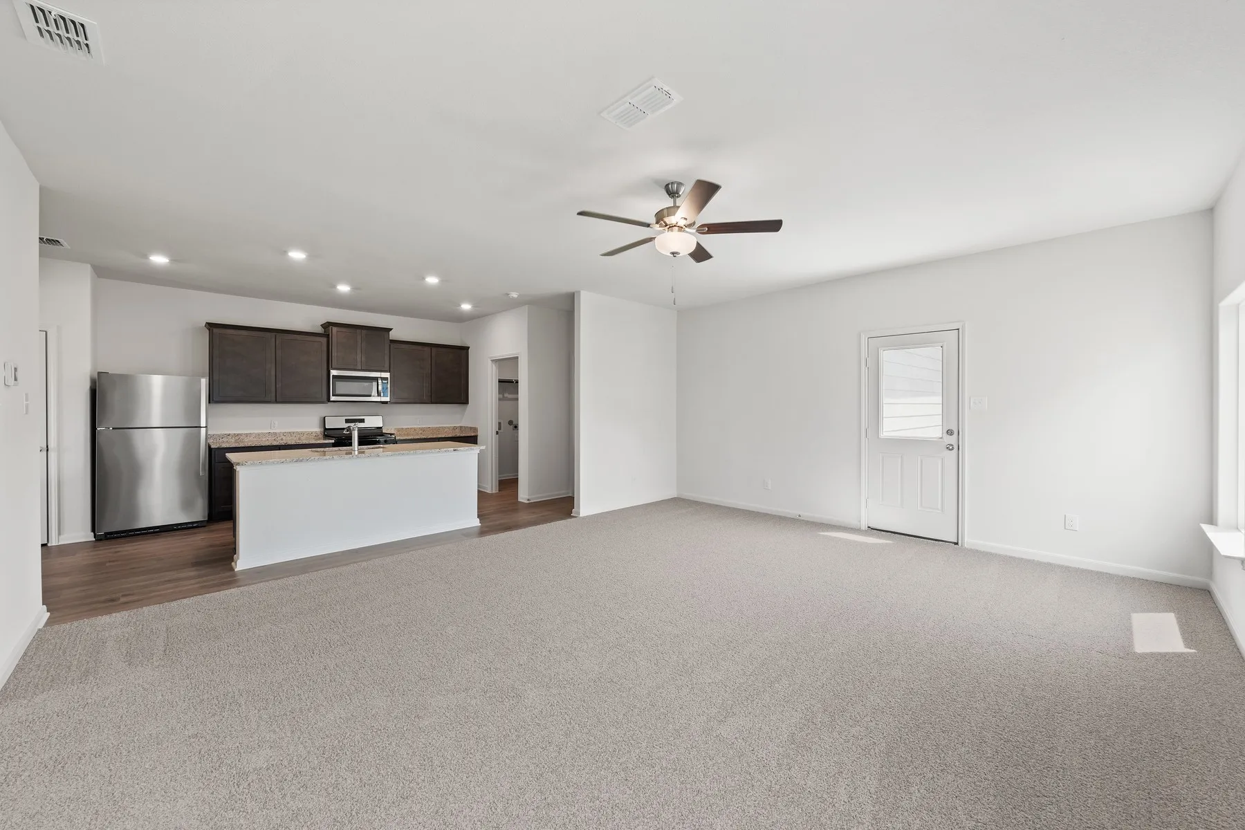 Single Family Residence For Sale in Denton County , 13524 Turtle Mountain Road, Ponder, Texas 76259, 3 Bedroom, 3 Bathroom, 2 Garage spaces, 1,890 Sqft, built in 2025, mls#21371322, Real Estate Agent in Ponder, Homes For Sale in Denton county, Homes For Sale in Ponder, Realtor in Ponder Texas, Real Estate Brokerage Independent Realty Texas, Luminita Cordes Realtor