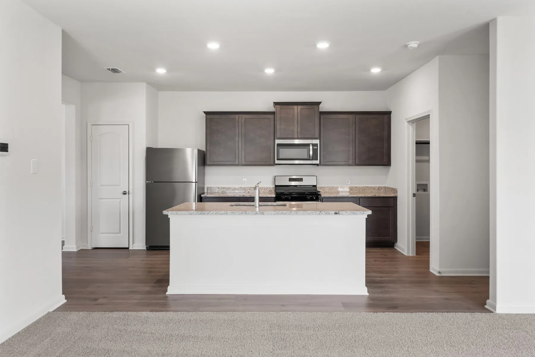 Single Family Residence For Sale in Denton County , 13524 Turtle Mountain Road, Ponder, Texas 76259, 3 Bedroom, 3 Bathroom, 2 Garage spaces, 1,890 Sqft, built in 2025, mls#21371322, Real Estate Agent in Ponder, Homes For Sale in Denton county, Homes For Sale in Ponder, Realtor in Ponder Texas, Real Estate Brokerage Independent Realty Texas, Luminita Cordes Realtor