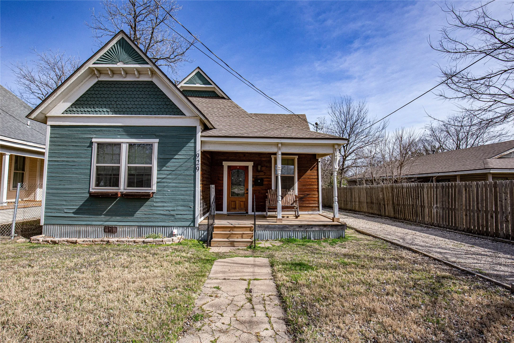 For Sale in Mc Lennan County , 929 N 12th Street, Waco, Texas 76707, 3 Bedroom, 3 Bathroom, 1 Garage spaces, 0 Sqft, built in 1915, mls#21371288, Real Estate Agent in Waco, Homes For Sale in Mc Lennan county, Homes For Sale in Waco, Realtor in Waco Texas, Real Estate Brokerage Independent Realty Texas, Luminita Cordes Realtor