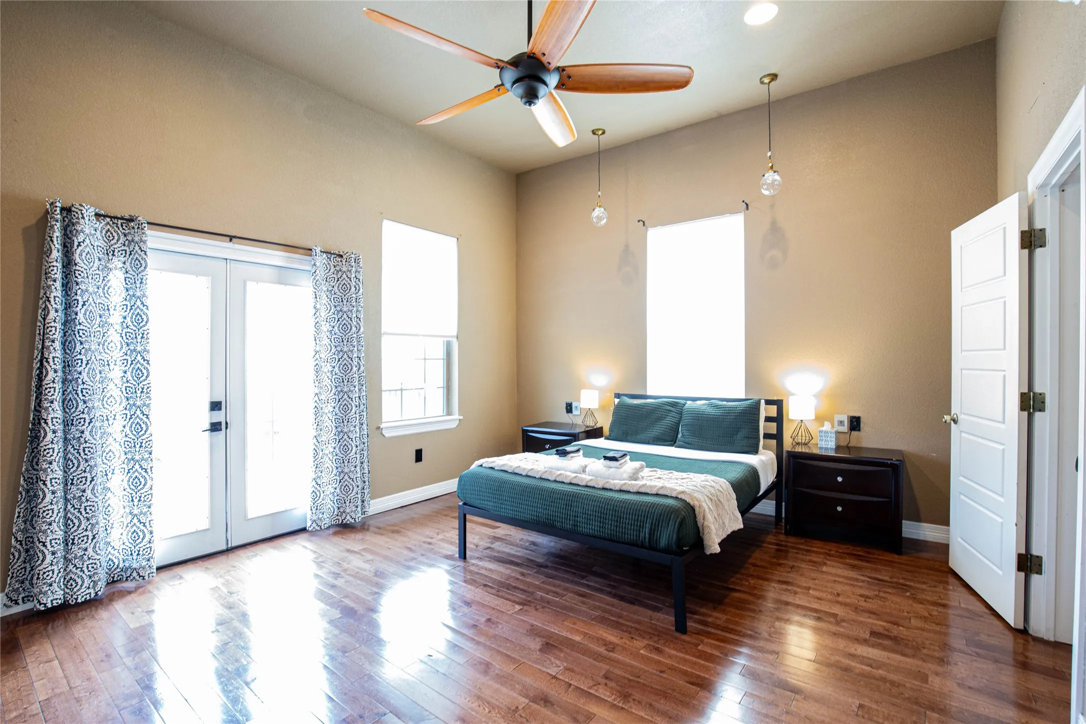 For Sale in Mc Lennan County , 929 N 12th Street, Waco, Texas 76707, 3 Bedroom, 3 Bathroom, 1 Garage spaces, 0 Sqft, built in 1915, mls#21371288, Real Estate Agent in Waco, Homes For Sale in Mc Lennan county, Homes For Sale in Waco, Realtor in Waco Texas, Real Estate Brokerage Independent Realty Texas, Luminita Cordes Realtor