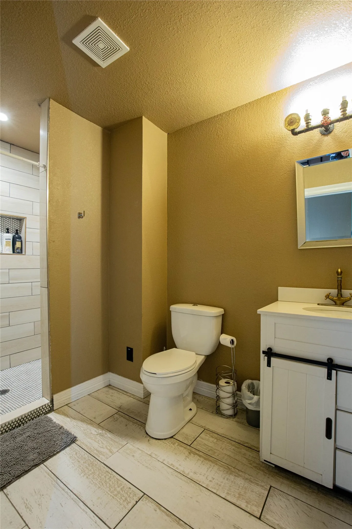 For Sale in Mc Lennan County , 929 N 12th Street, Waco, Texas 76707, 3 Bedroom, 3 Bathroom, 1 Garage spaces, 0 Sqft, built in 1915, mls#21371288, Real Estate Agent in Waco, Homes For Sale in Mc Lennan county, Homes For Sale in Waco, Realtor in Waco Texas, Real Estate Brokerage Independent Realty Texas, Luminita Cordes Realtor