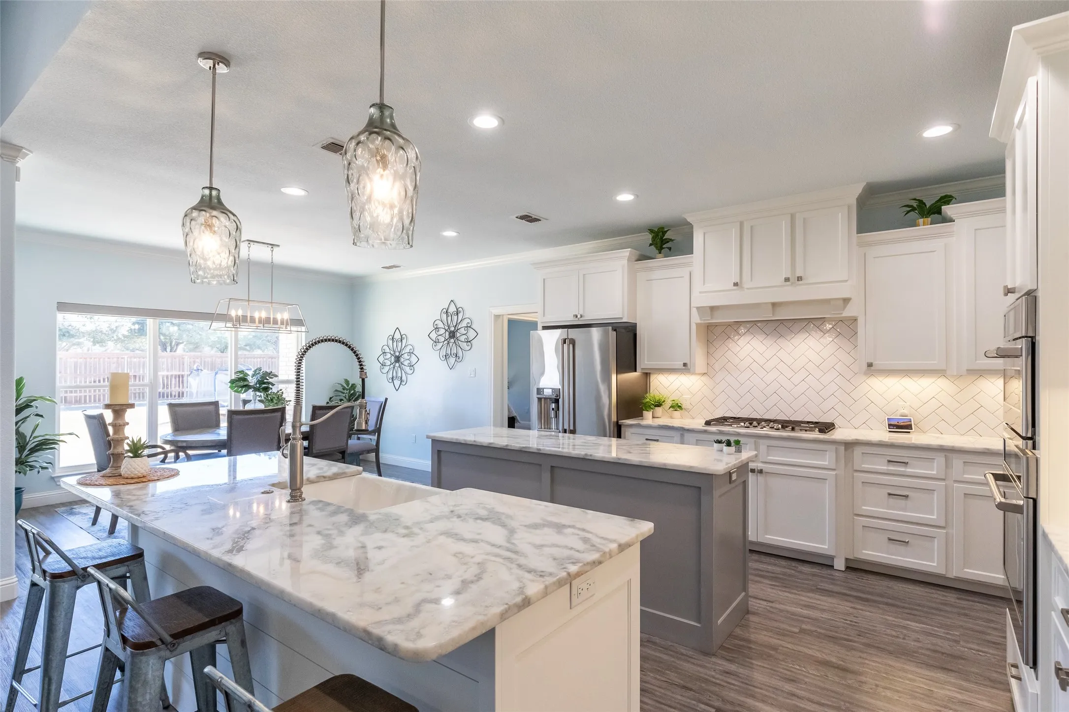 Single Family Residence For Sale in Taylor County , 2301 Manor Oaks Terrace, Abilene, Texas 79602, 5 Bedroom, 4 Bathroom, 2 Garage spaces, 2,938 Sqft, built in 2019, mls#21371299, Real Estate Agent in Abilene, Homes For Sale in Taylor county, Homes For Sale in Abilene, Realtor in Abilene Texas, Real Estate Brokerage Independent Realty Texas, Luminita Cordes Realtor