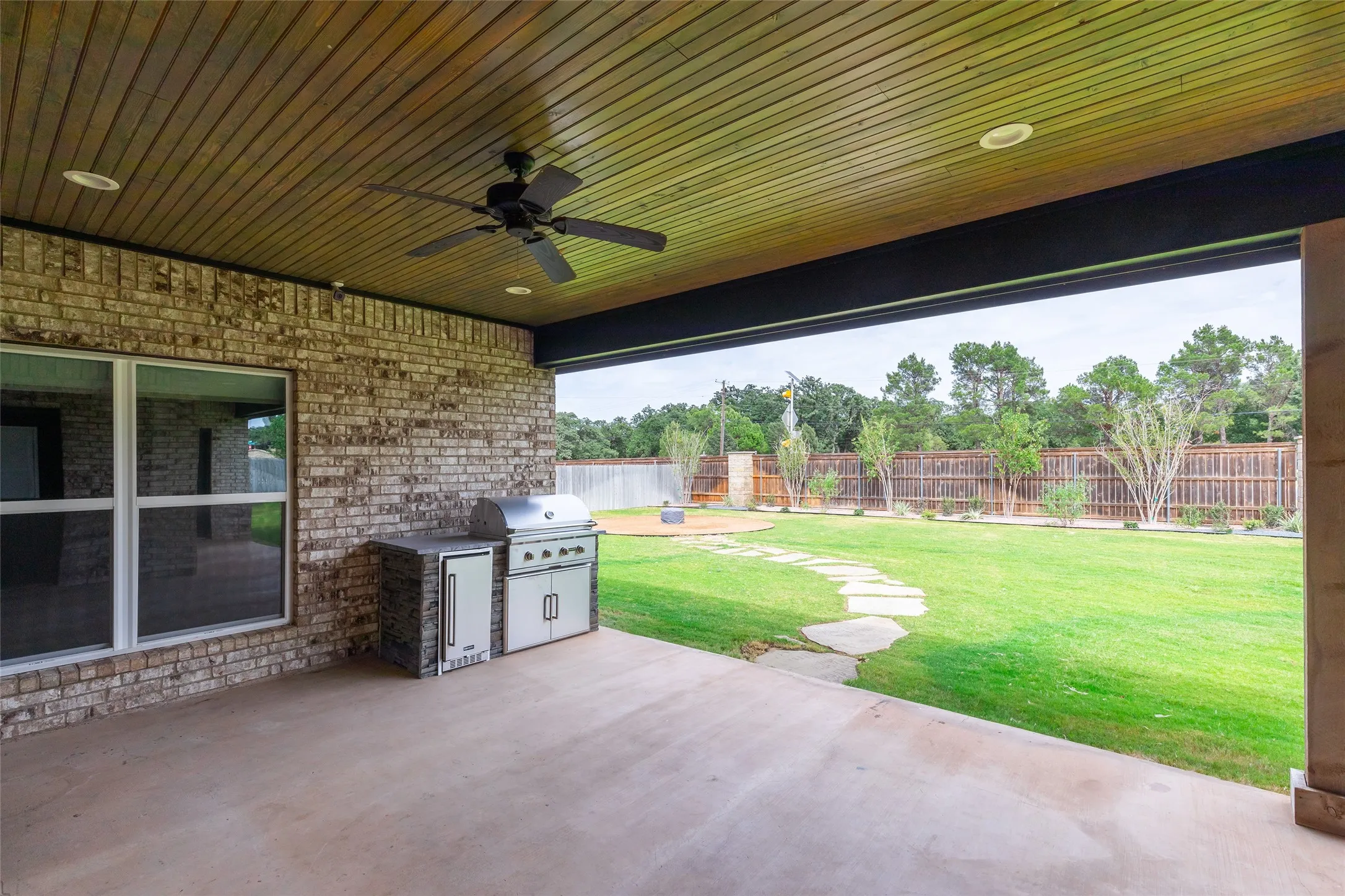 Single Family Residence For Sale in Taylor County , 2301 Manor Oaks Terrace, Abilene, Texas 79602, 5 Bedroom, 4 Bathroom, 2 Garage spaces, 2,938 Sqft, built in 2019, mls#21371299, Real Estate Agent in Abilene, Homes For Sale in Taylor county, Homes For Sale in Abilene, Realtor in Abilene Texas, Real Estate Brokerage Independent Realty Texas, Luminita Cordes Realtor