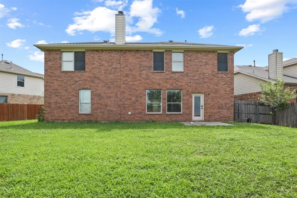 Single Family Residence For Rent in Tarrant County , 12233 Macaroon Lane, Fort Worth, Texas 76244, 4 Bedroom, 3 Bathroom, 2 Garage spaces, 2,495 Sqft, built in 2005, mls#21370945, Real Estate Agent in Fort Worth, Homes For Rent in Tarrant county, Homes For Rent in Fort Worth, Realtor in Fort Worth Texas, Real Estate Brokerage Independent Realty Texas, Luminita Cordes Realtor