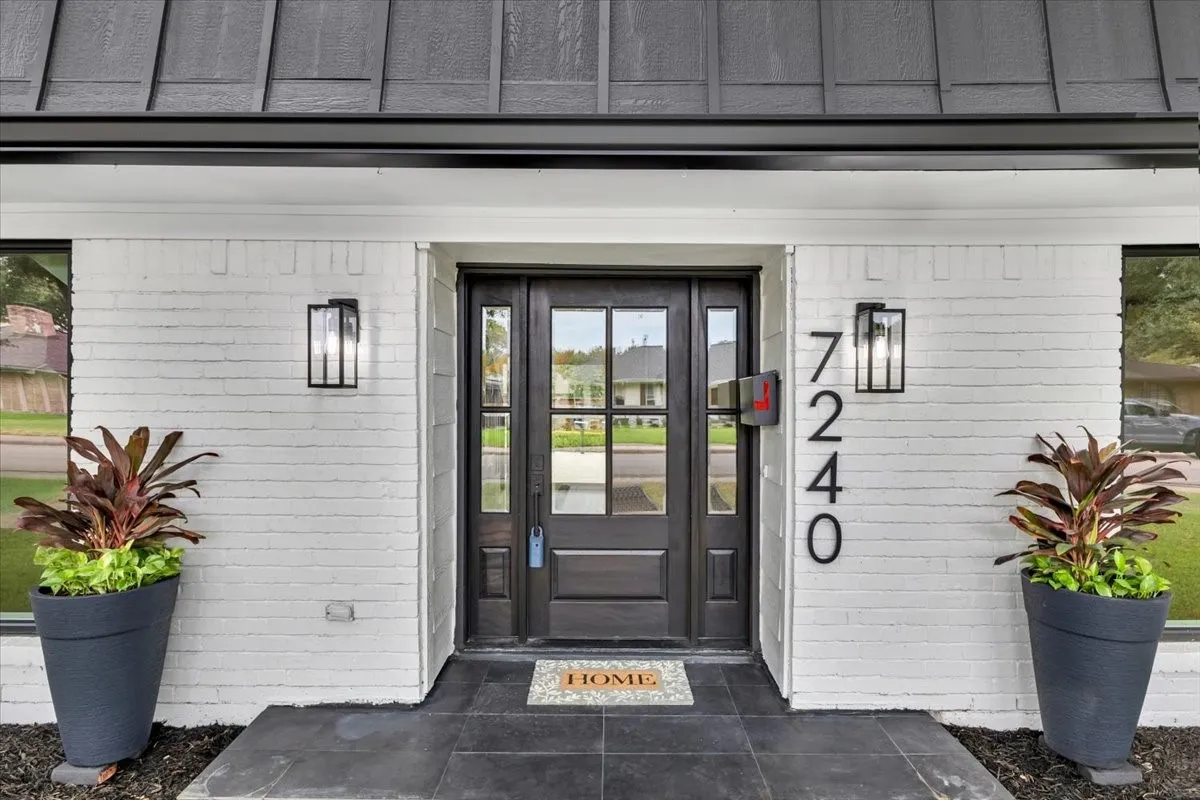 Single Family Residence For Sale in Dallas County , 7240 Whispering Pines Drive, Dallas, Texas 75248, 4 Bedroom, 3 Bathroom, 2 Garage spaces, 2,508 Sqft, built in 1971, mls#21370603, Real Estate Agent in Dallas, Homes For Sale in Dallas county, Homes For Sale in Dallas, Realtor in Dallas Texas, Real Estate Brokerage Independent Realty Texas, Luminita Cordes Realtor