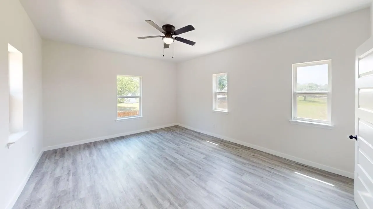 Single Family Residence For Rent in Dallas County , 6702 S Lancaster Road, Dallas, Texas 75241, 3 Bedroom, 3 Bathroom, 1 Garage spaces, 2,000 Sqft, built in 2024, mls#21371338, Real Estate Agent in Dallas, Homes For Rent in Dallas county, Homes For Rent in Dallas, Realtor in Dallas Texas, Real Estate Brokerage Independent Realty Texas, Luminita Cordes Realtor