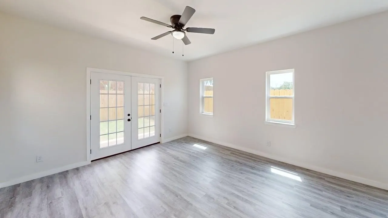 Single Family Residence For Rent in Dallas County , 6702 S Lancaster Road, Dallas, Texas 75241, 3 Bedroom, 3 Bathroom, 1 Garage spaces, 2,000 Sqft, built in 2024, mls#21371338, Real Estate Agent in Dallas, Homes For Rent in Dallas county, Homes For Rent in Dallas, Realtor in Dallas Texas, Real Estate Brokerage Independent Realty Texas, Luminita Cordes Realtor