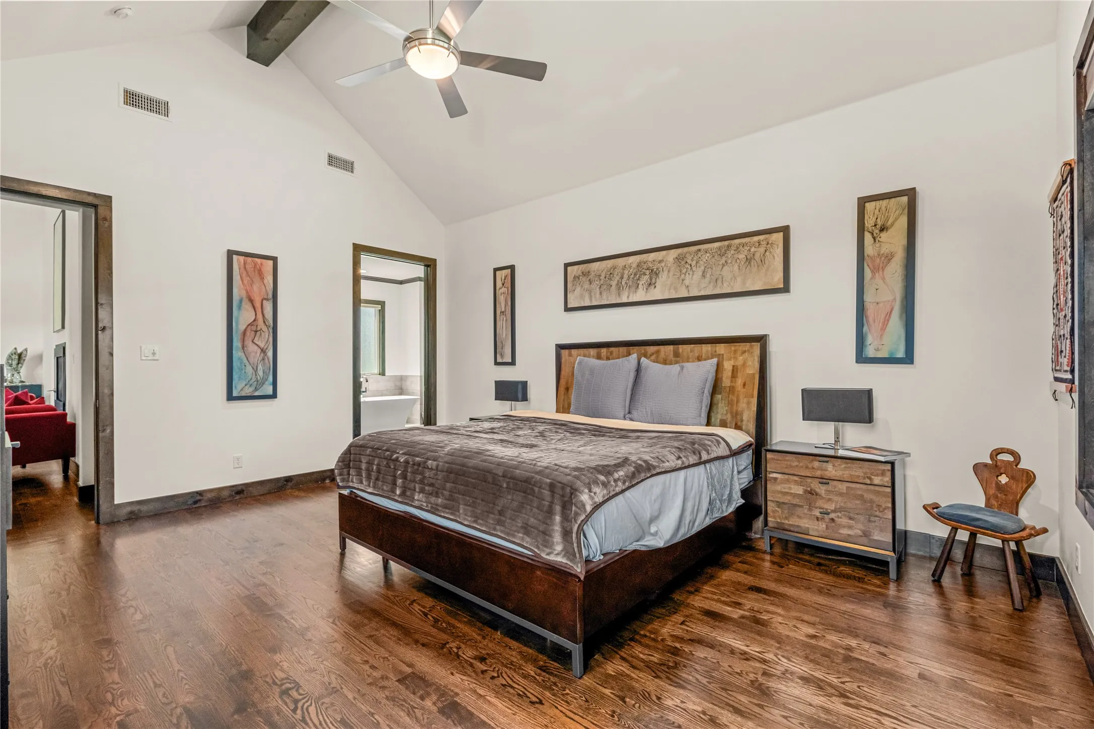 Single Family Residence For Sale in Tarrant County , 12516 Bella Vita Drive, Fort Worth, Texas 76126, 3 Bedroom, 4 Bathroom, 3 Garage spaces, 3,876 Sqft, built in 2014, mls#21369568, Real Estate Agent in Fort Worth, Homes For Sale in Tarrant county, Homes For Sale in Fort Worth, Realtor in Fort Worth Texas, Real Estate Brokerage Independent Realty Texas, Luminita Cordes Realtor