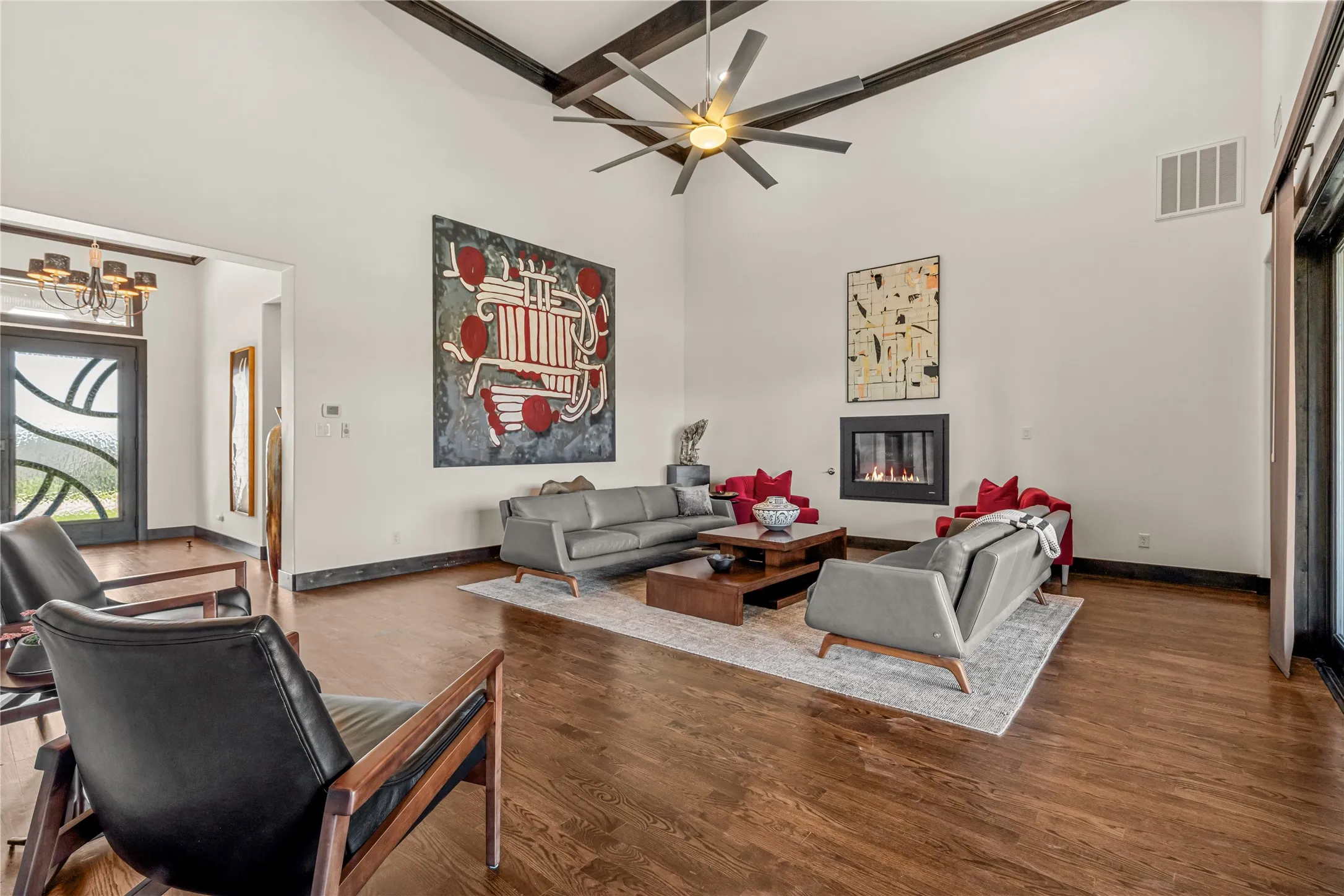 Single Family Residence For Sale in Tarrant County , 12516 Bella Vita Drive, Fort Worth, Texas 76126, 3 Bedroom, 4 Bathroom, 3 Garage spaces, 3,876 Sqft, built in 2014, mls#21369568, Real Estate Agent in Fort Worth, Homes For Sale in Tarrant county, Homes For Sale in Fort Worth, Realtor in Fort Worth Texas, Real Estate Brokerage Independent Realty Texas, Luminita Cordes Realtor