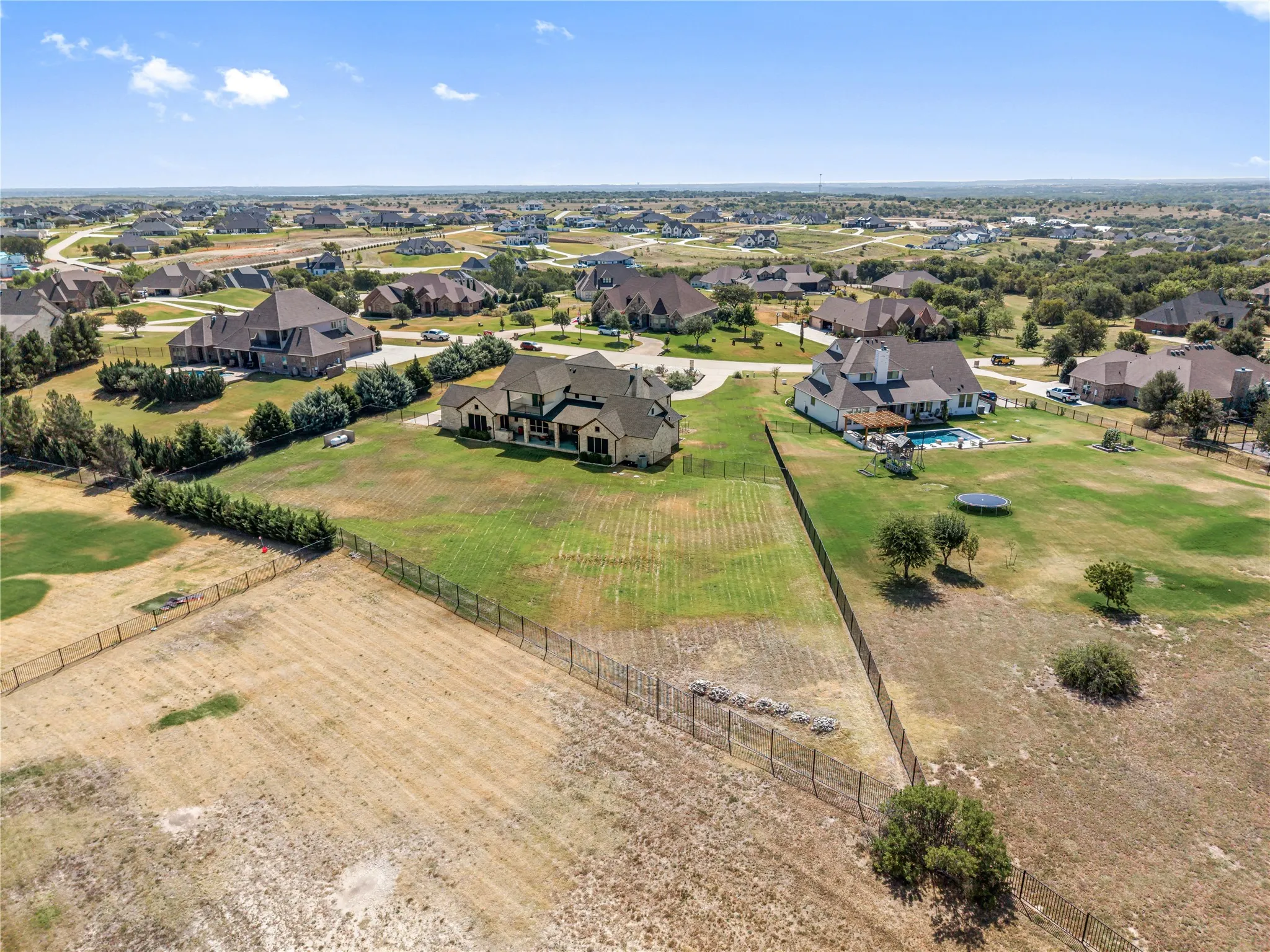 Single Family Residence For Sale in Tarrant County , 12516 Bella Vita Drive, Fort Worth, Texas 76126, 3 Bedroom, 4 Bathroom, 3 Garage spaces, 3,876 Sqft, built in 2014, mls#21369568, Real Estate Agent in Fort Worth, Homes For Sale in Tarrant county, Homes For Sale in Fort Worth, Realtor in Fort Worth Texas, Real Estate Brokerage Independent Realty Texas, Luminita Cordes Realtor