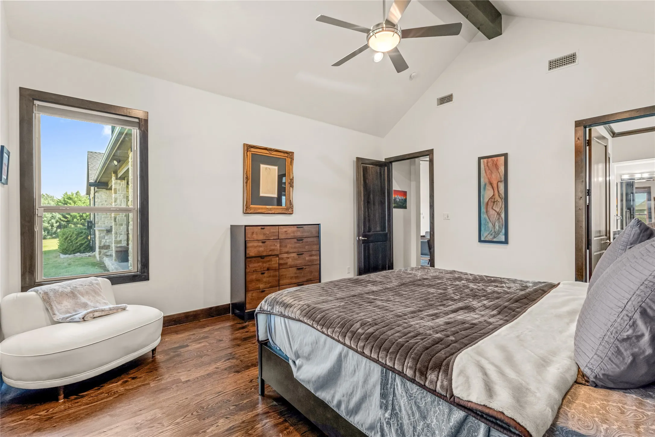 Single Family Residence For Sale in Tarrant County , 12516 Bella Vita Drive, Fort Worth, Texas 76126, 3 Bedroom, 4 Bathroom, 3 Garage spaces, 3,876 Sqft, built in 2014, mls#21369568, Real Estate Agent in Fort Worth, Homes For Sale in Tarrant county, Homes For Sale in Fort Worth, Realtor in Fort Worth Texas, Real Estate Brokerage Independent Realty Texas, Luminita Cordes Realtor