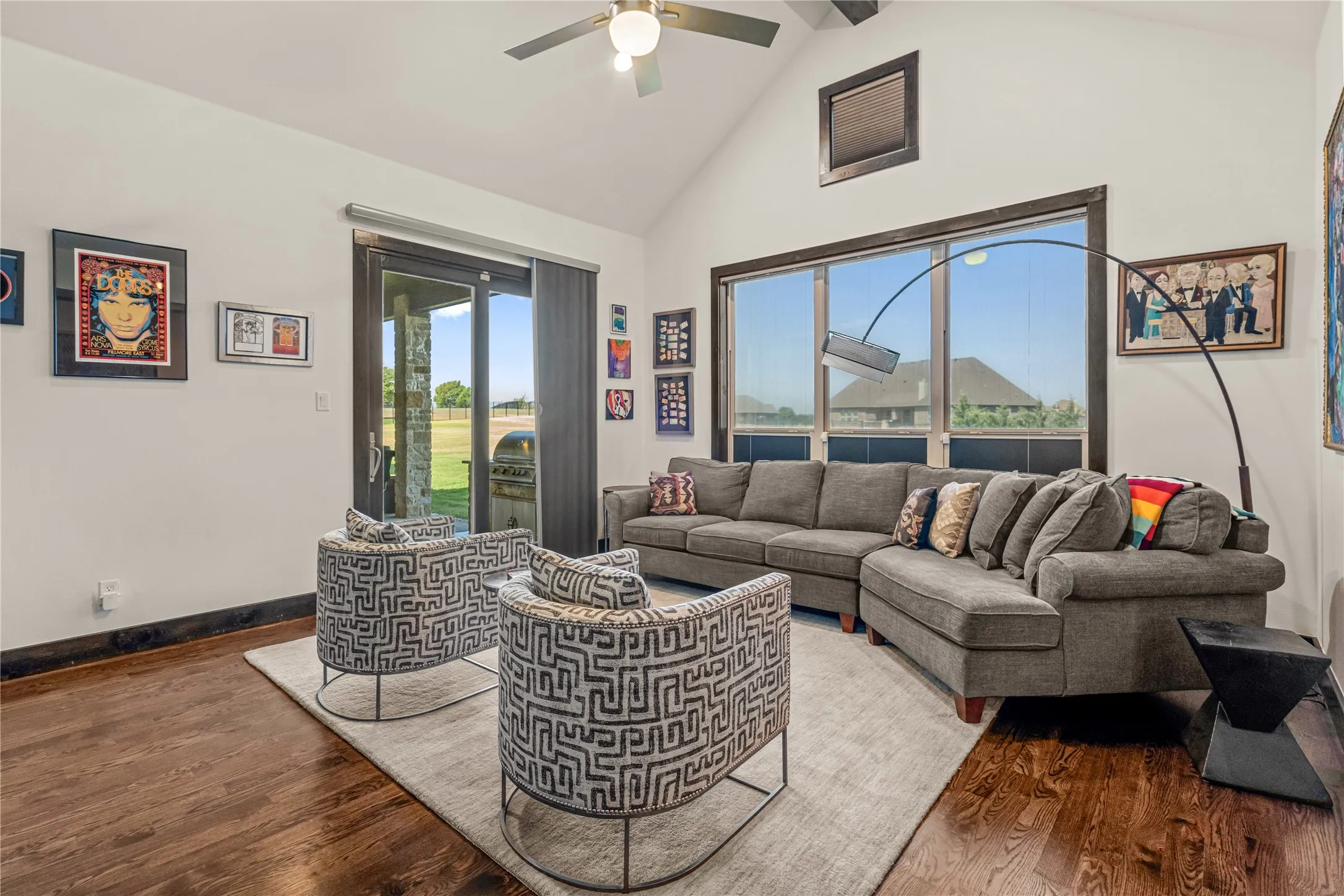 Single Family Residence For Sale in Tarrant County , 12516 Bella Vita Drive, Fort Worth, Texas 76126, 3 Bedroom, 4 Bathroom, 3 Garage spaces, 3,876 Sqft, built in 2014, mls#21369568, Real Estate Agent in Fort Worth, Homes For Sale in Tarrant county, Homes For Sale in Fort Worth, Realtor in Fort Worth Texas, Real Estate Brokerage Independent Realty Texas, Luminita Cordes Realtor